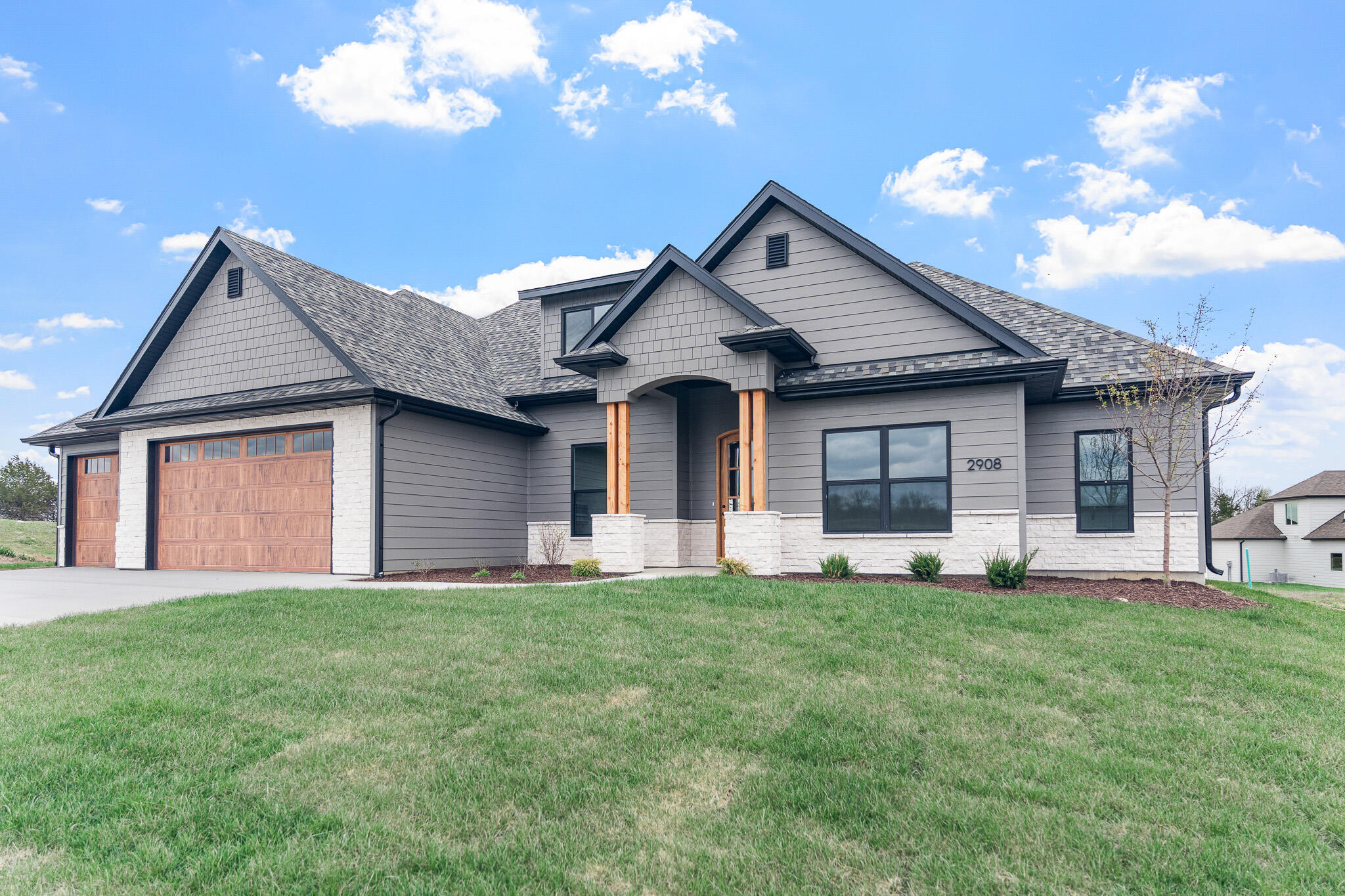 2908 GENESIS DR