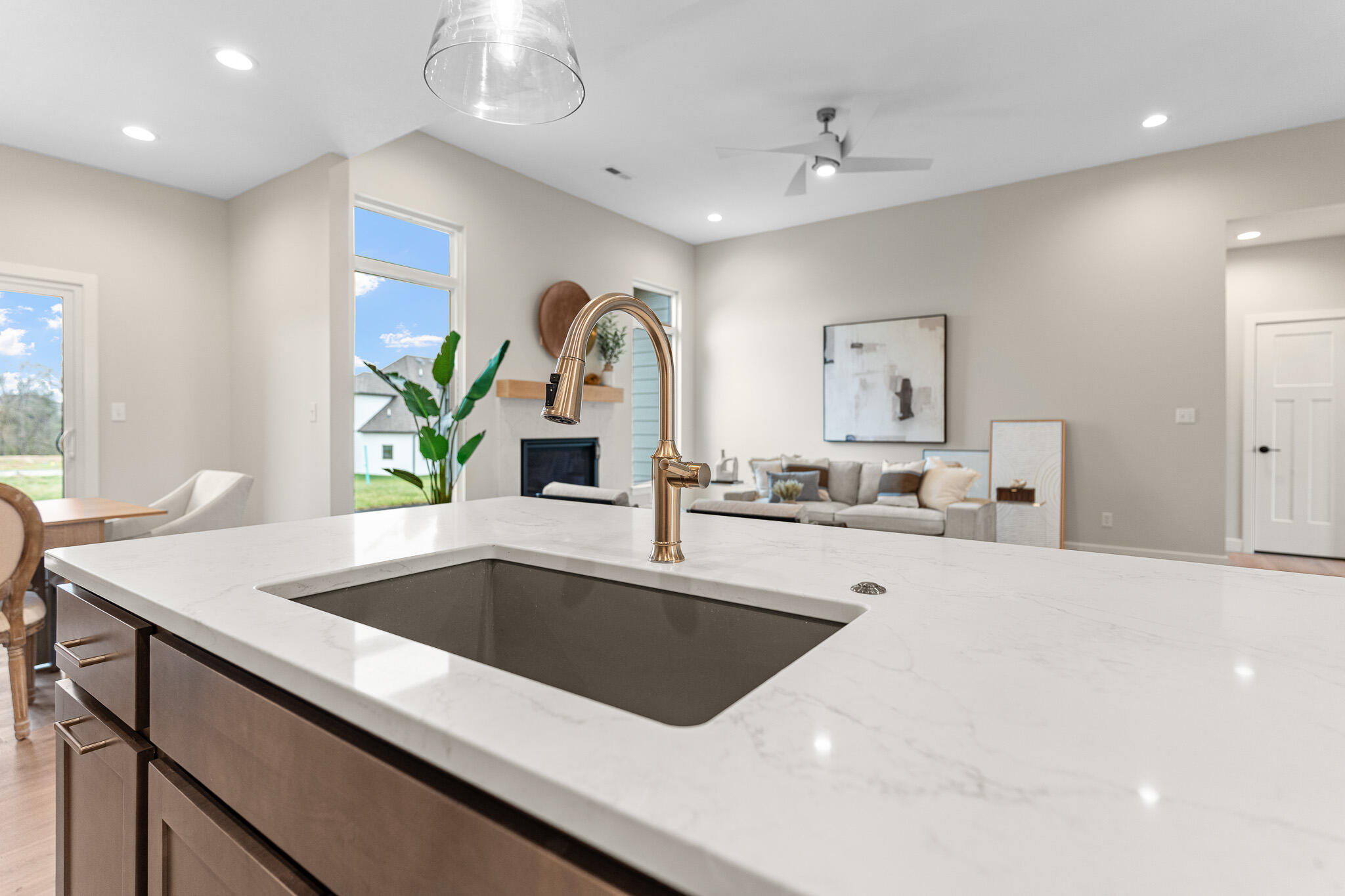 2908 GENESIS DR