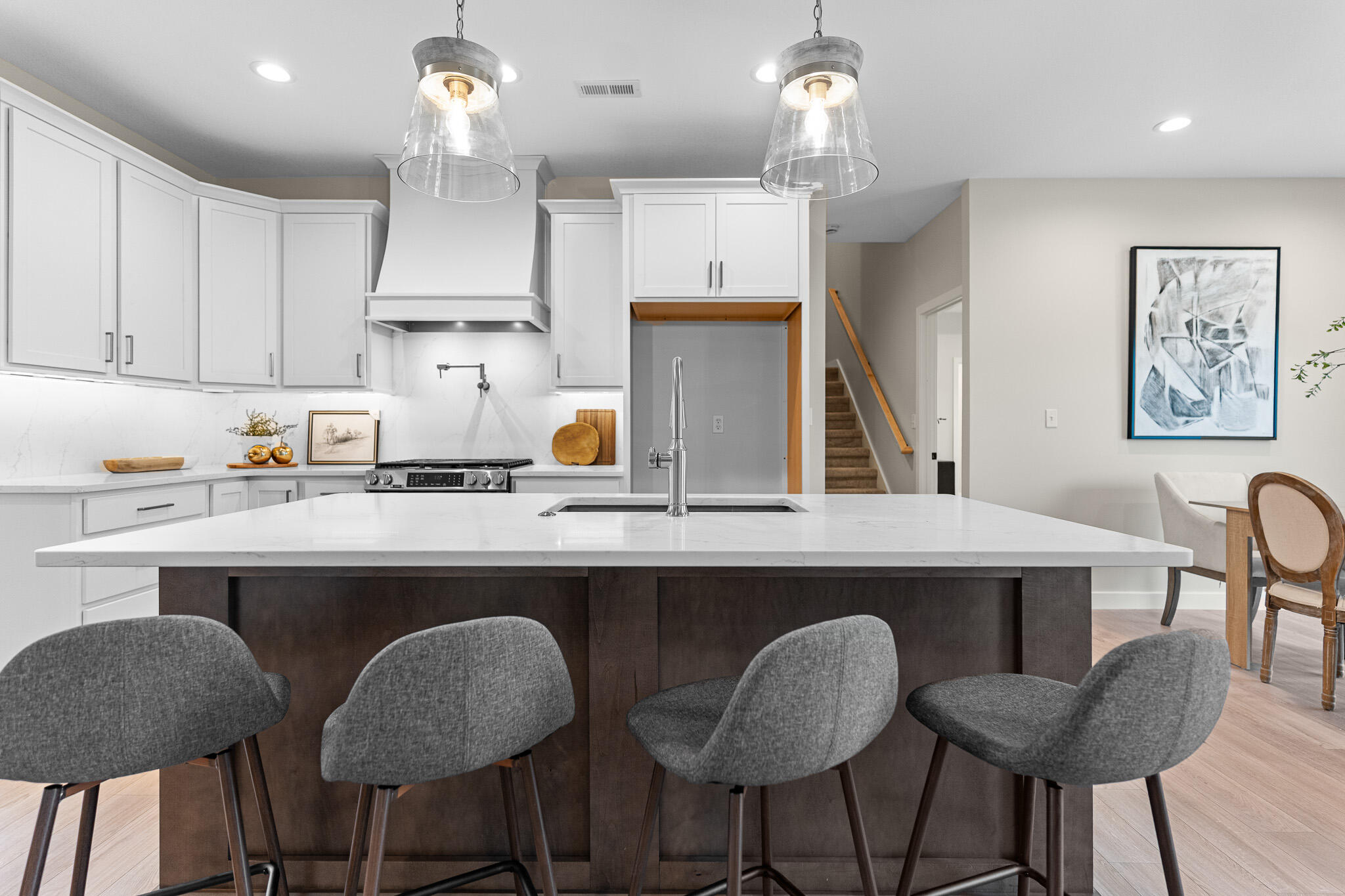 2908 GENESIS DR