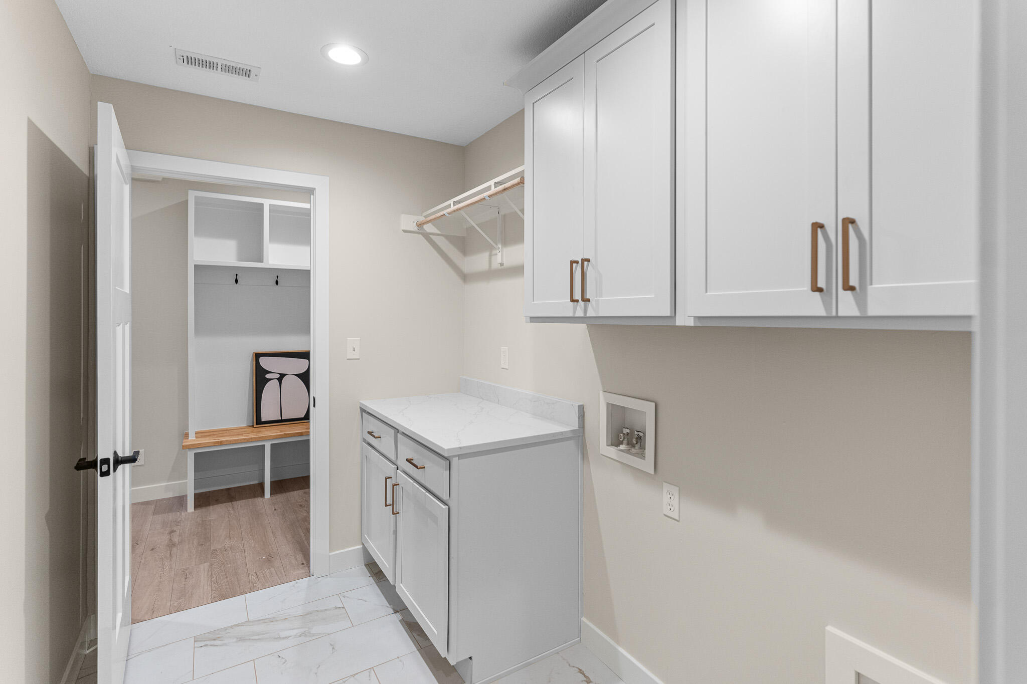 2908 GENESIS DR