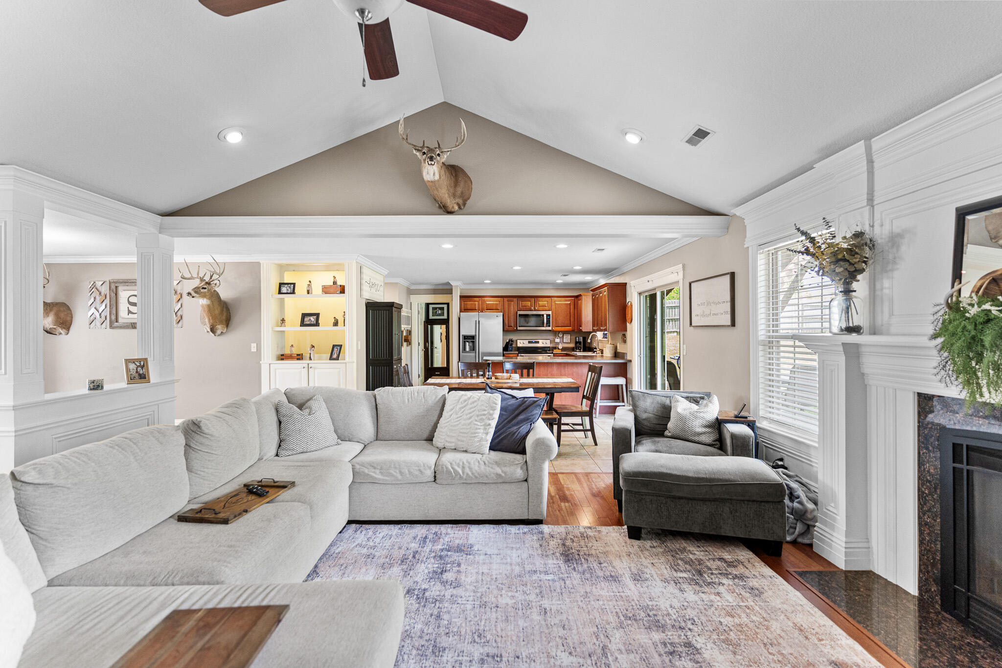 511 REDWING DR