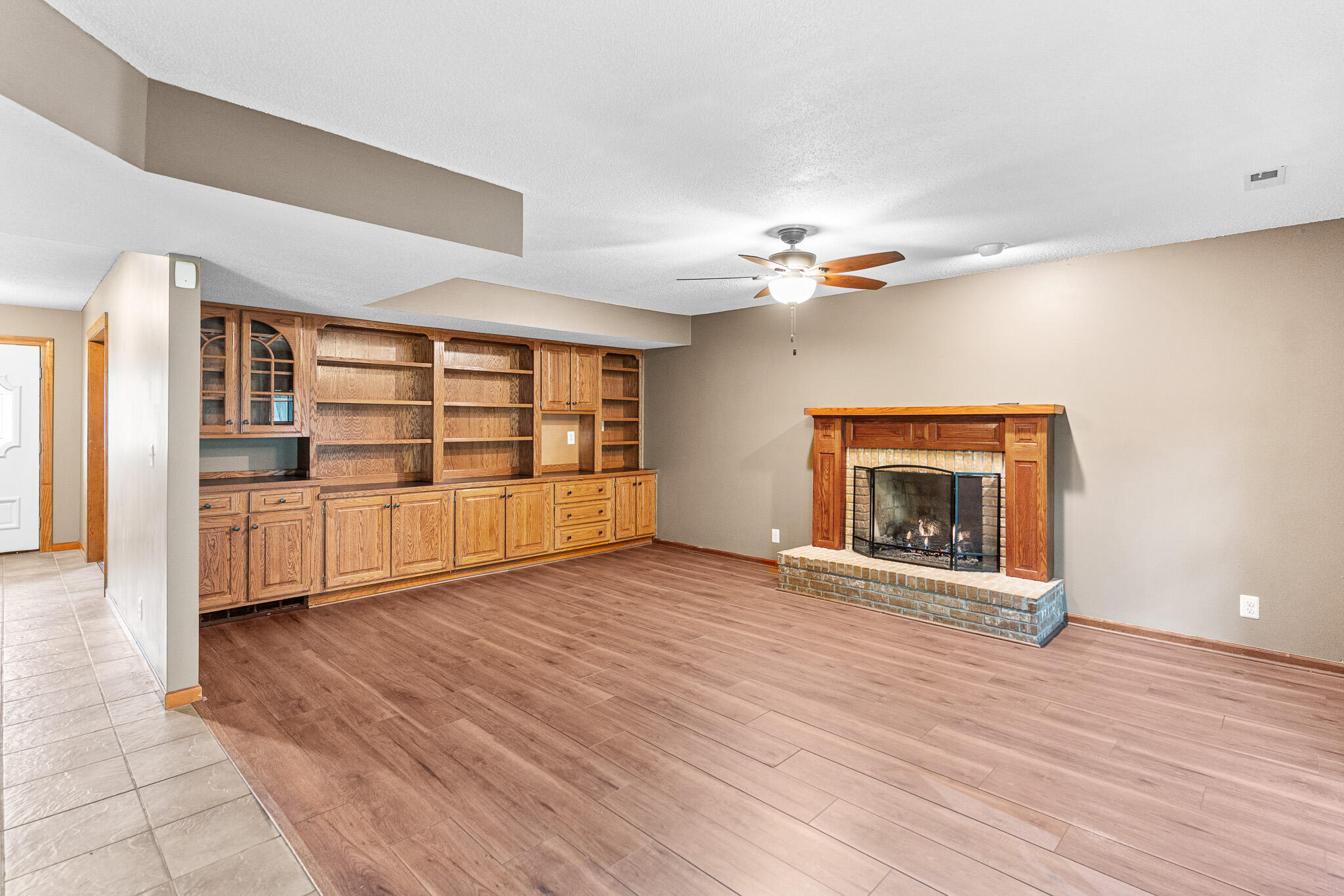 3401 DERBY RIDGE DR