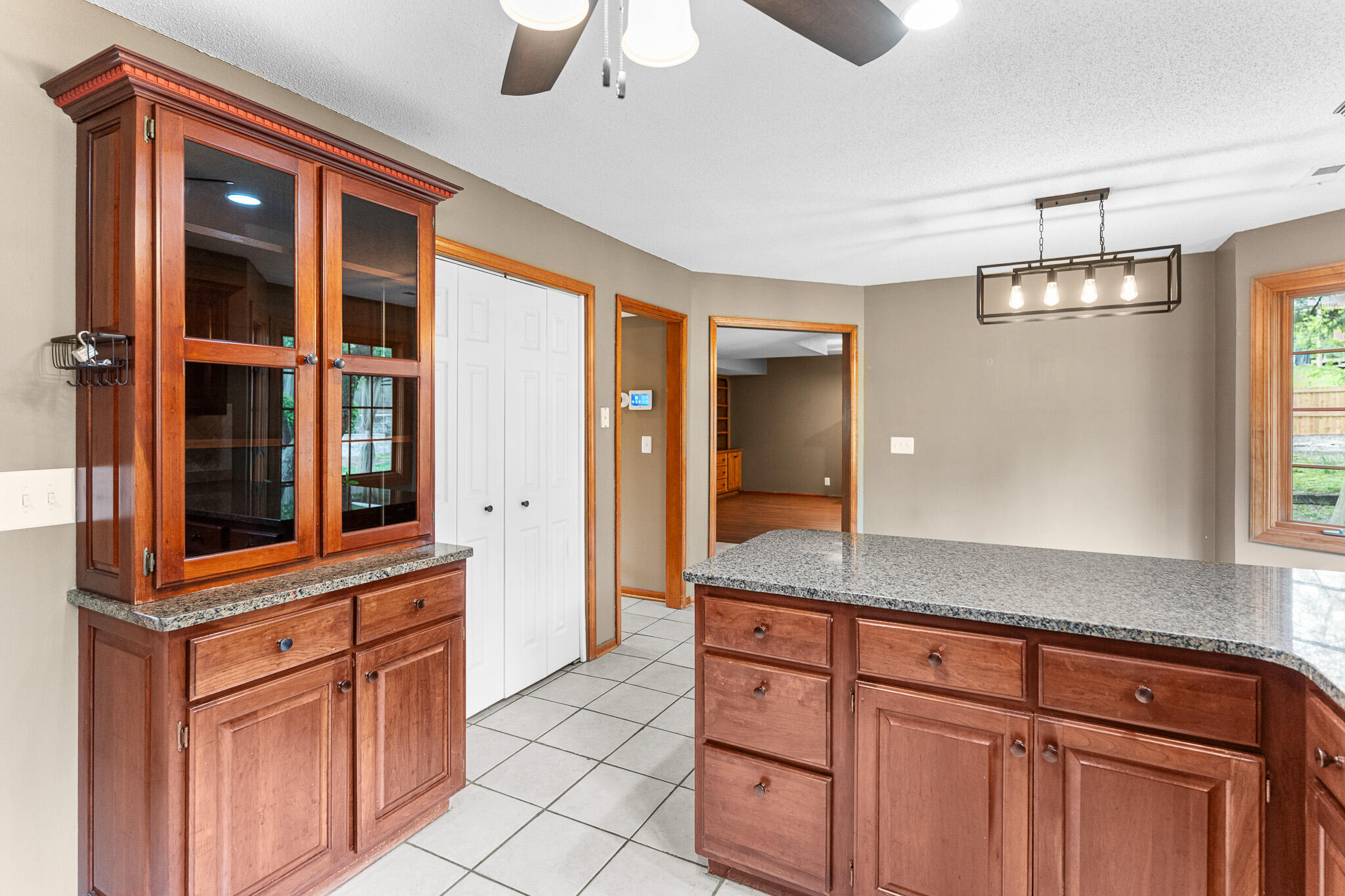 3401 DERBY RIDGE DR