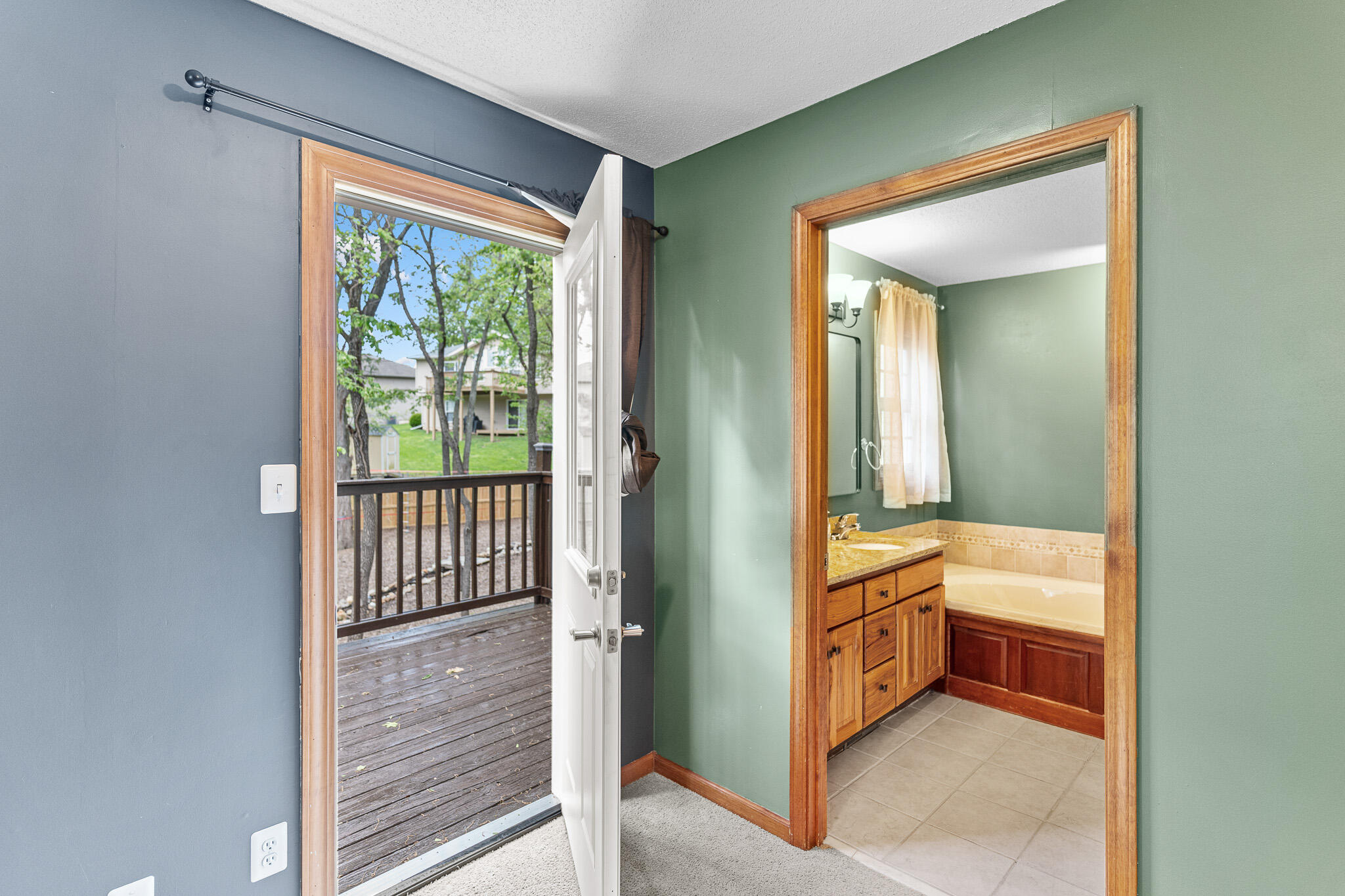 3401 DERBY RIDGE DR