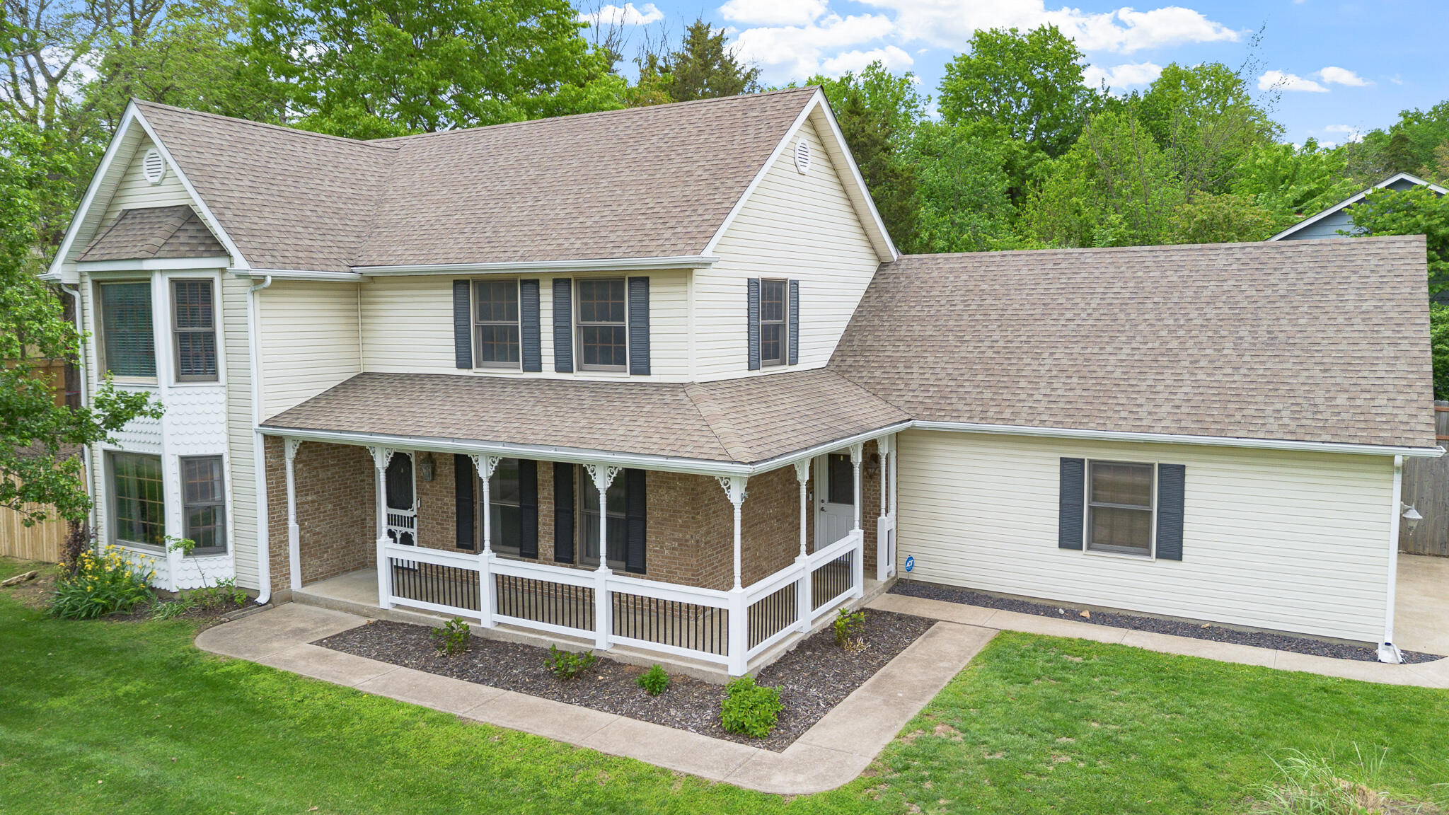 3401 DERBY RIDGE DR