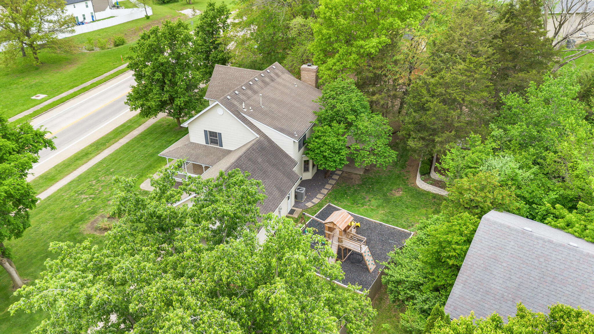 3401 DERBY RIDGE DR