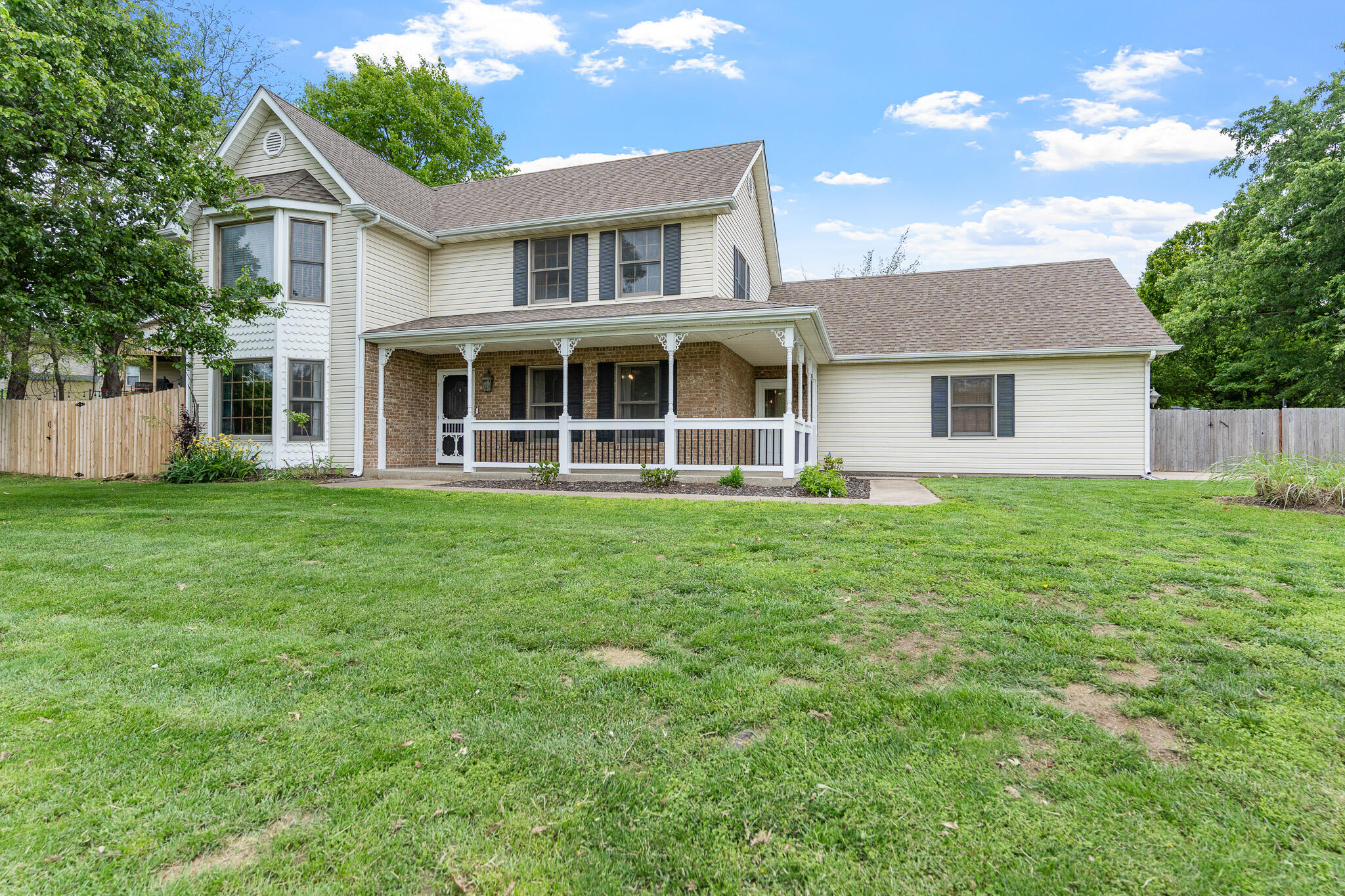3401 DERBY RIDGE DR