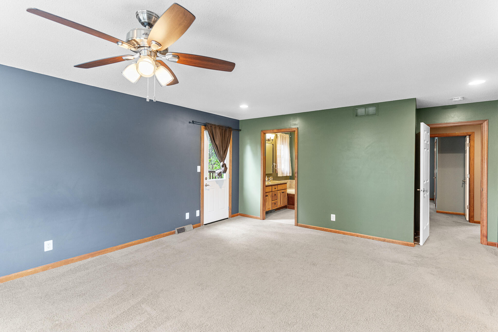 3401 DERBY RIDGE DR
