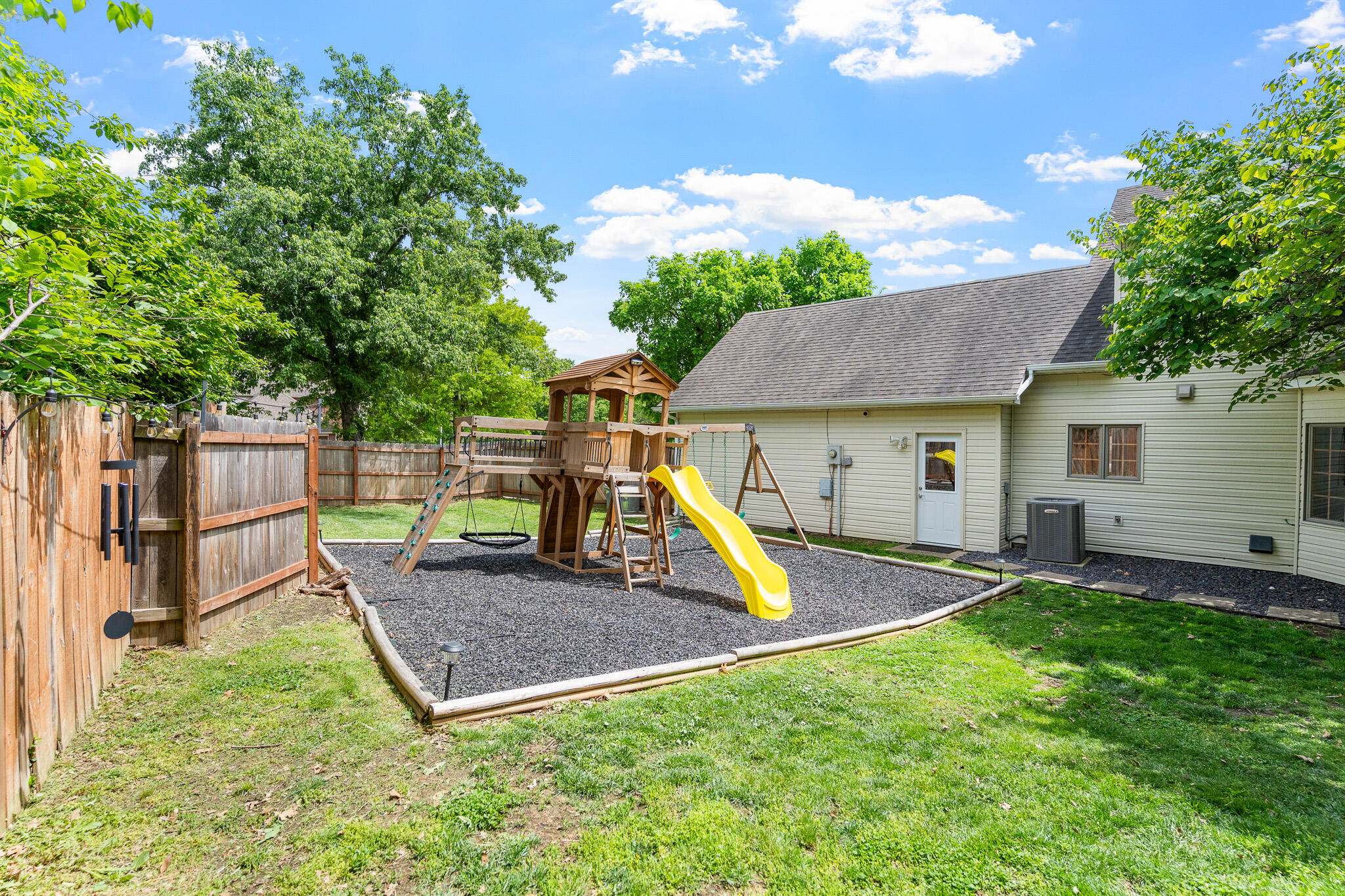 3401 DERBY RIDGE DR
