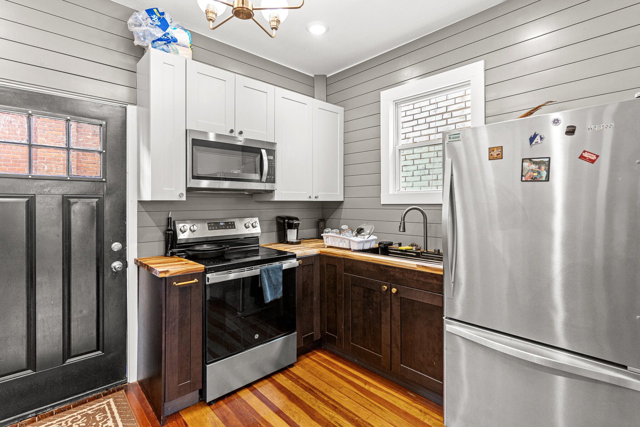 525-527 6TH ST