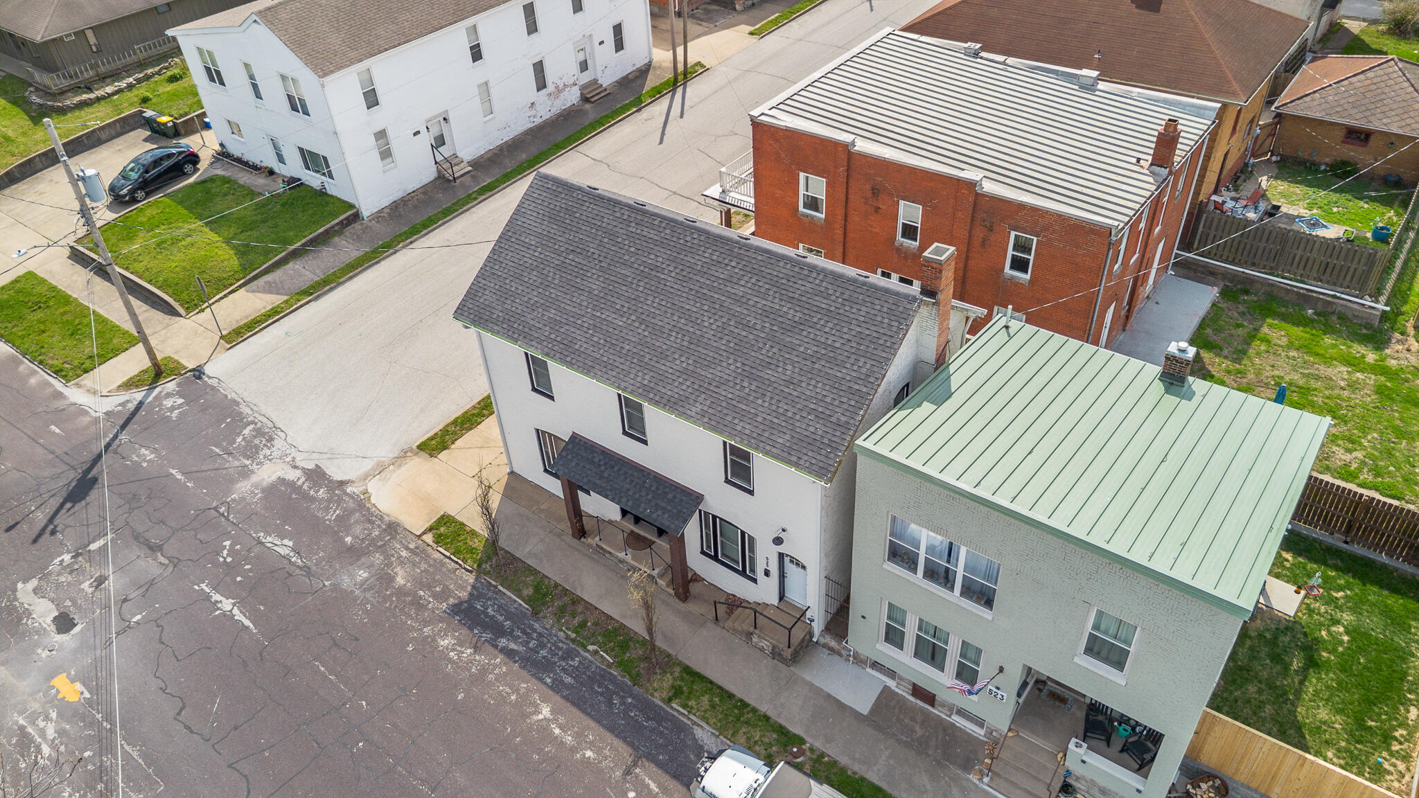 525-527 6TH ST