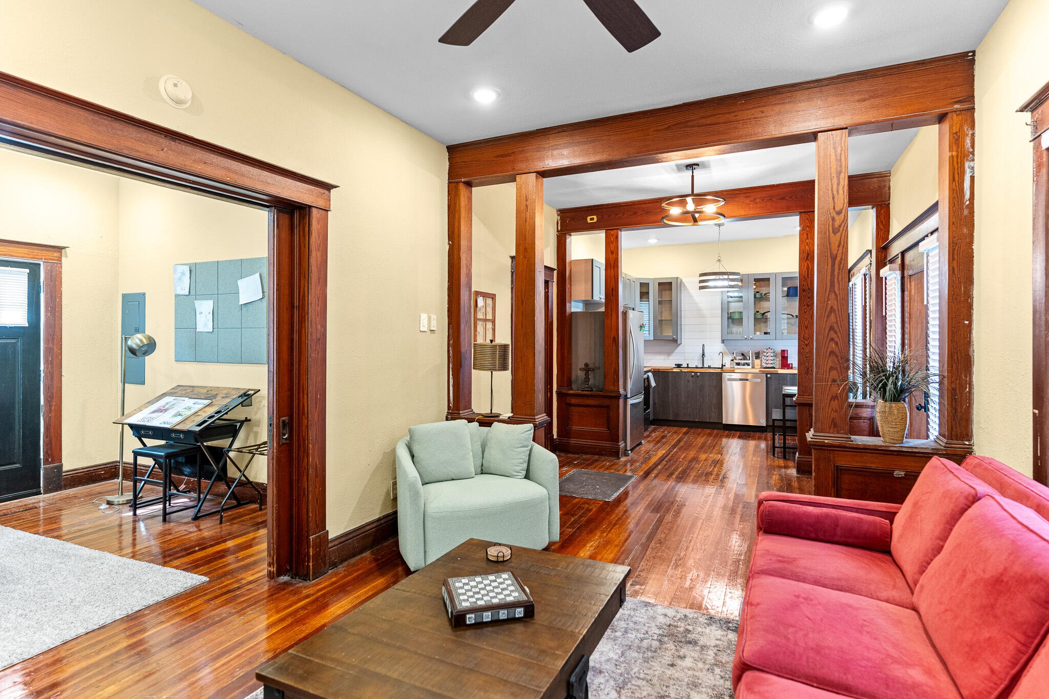 525-527 6TH ST