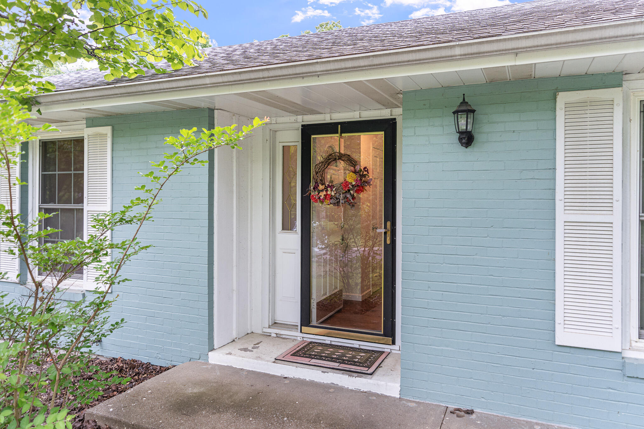 301 MUMFORD DR