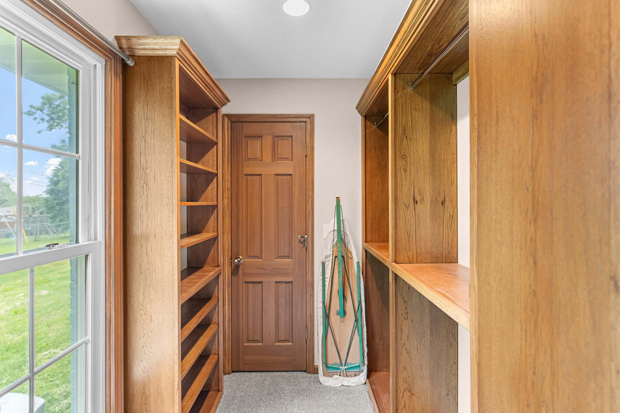 301 MUMFORD DR