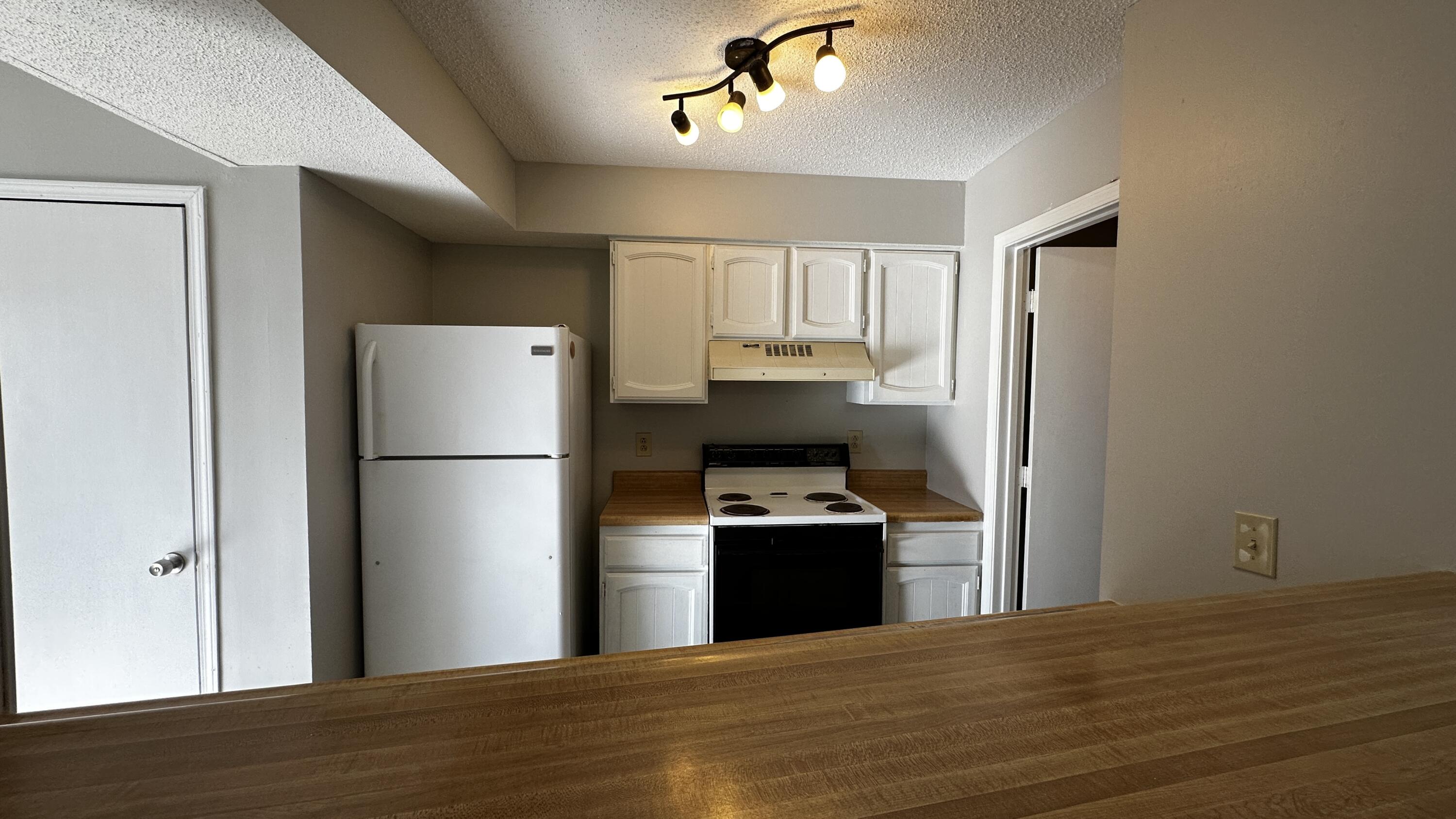 4605 W GRANDVIEW CT