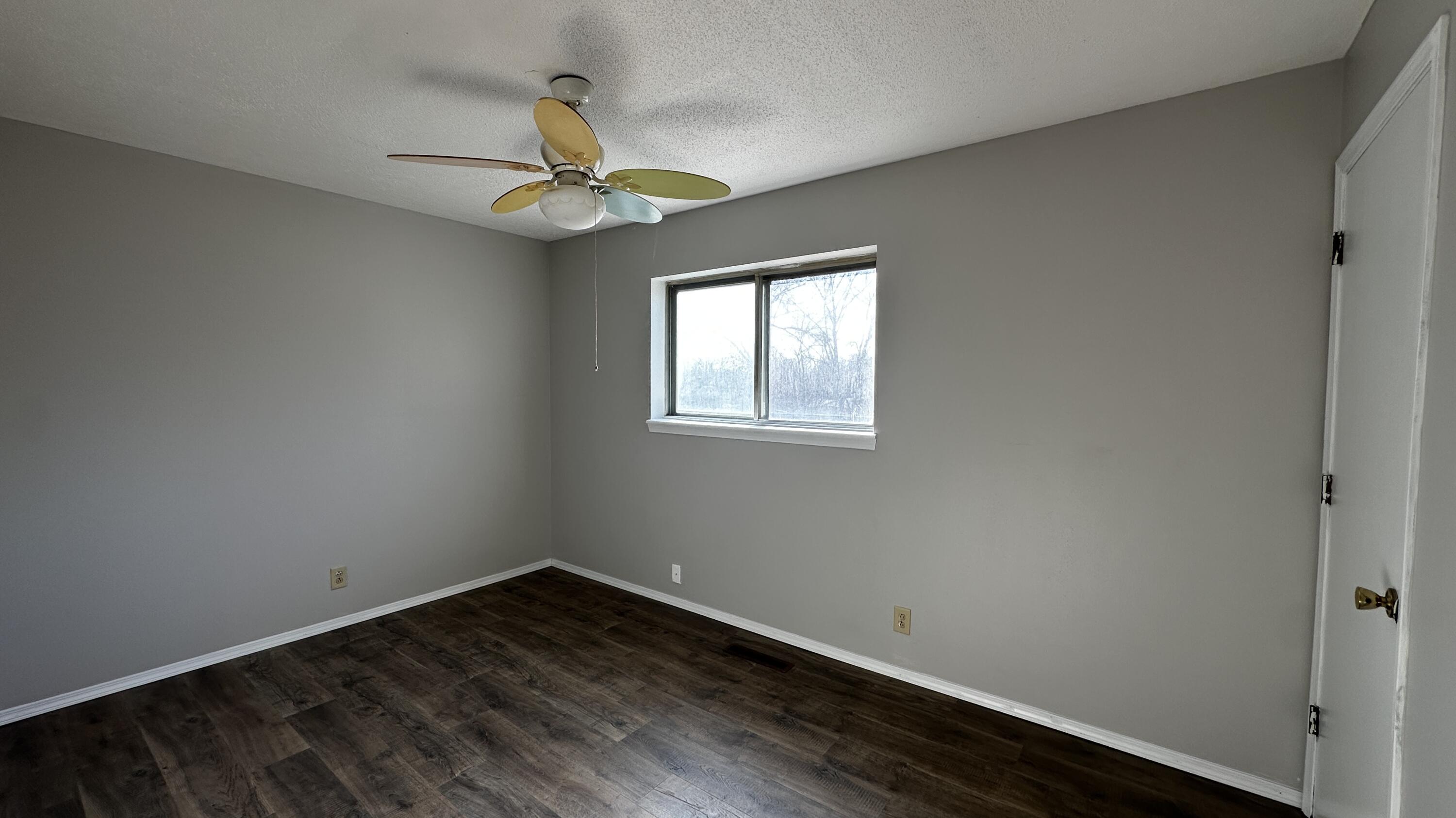 4605 W GRANDVIEW CT