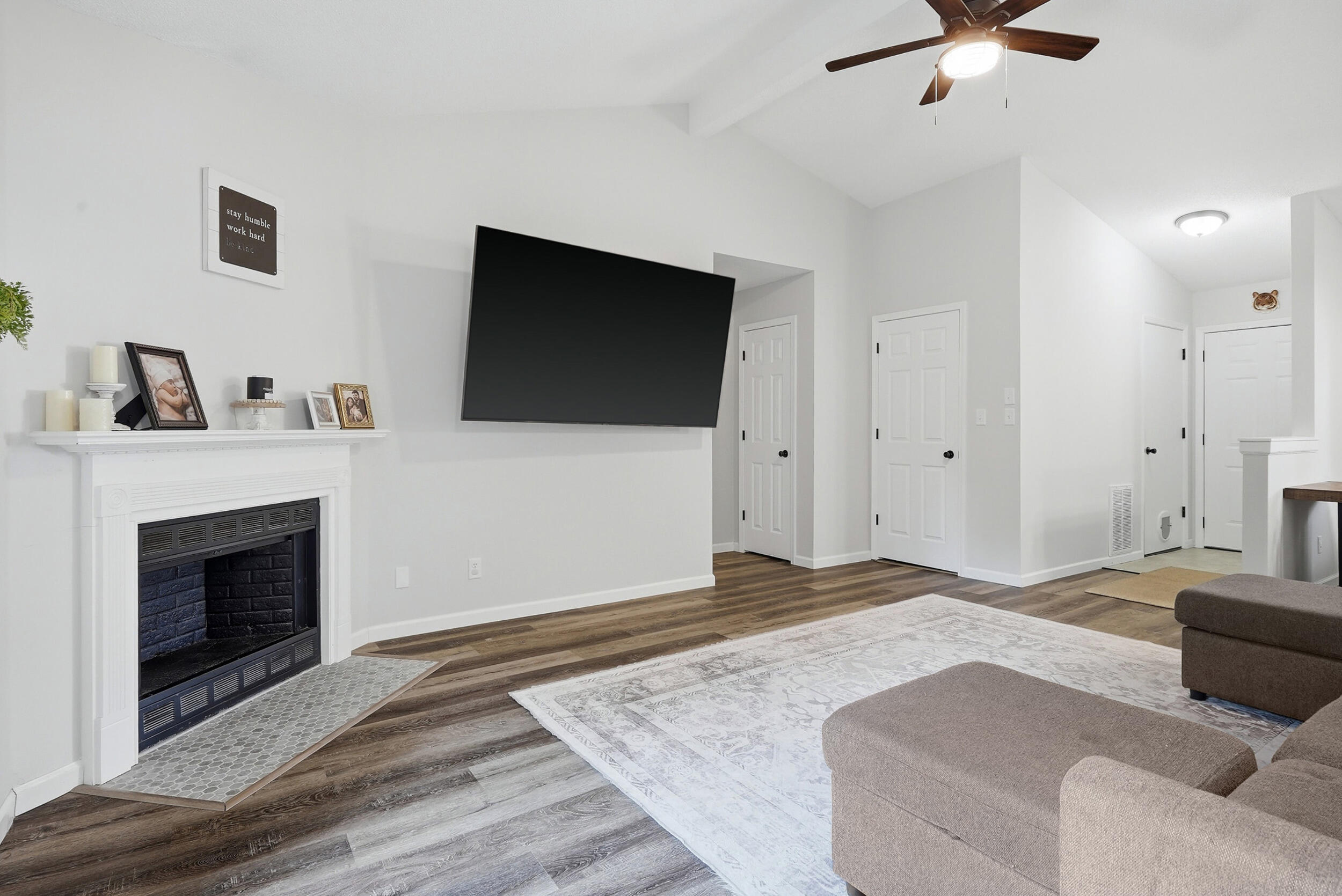 5504 FERN FLOWER CT