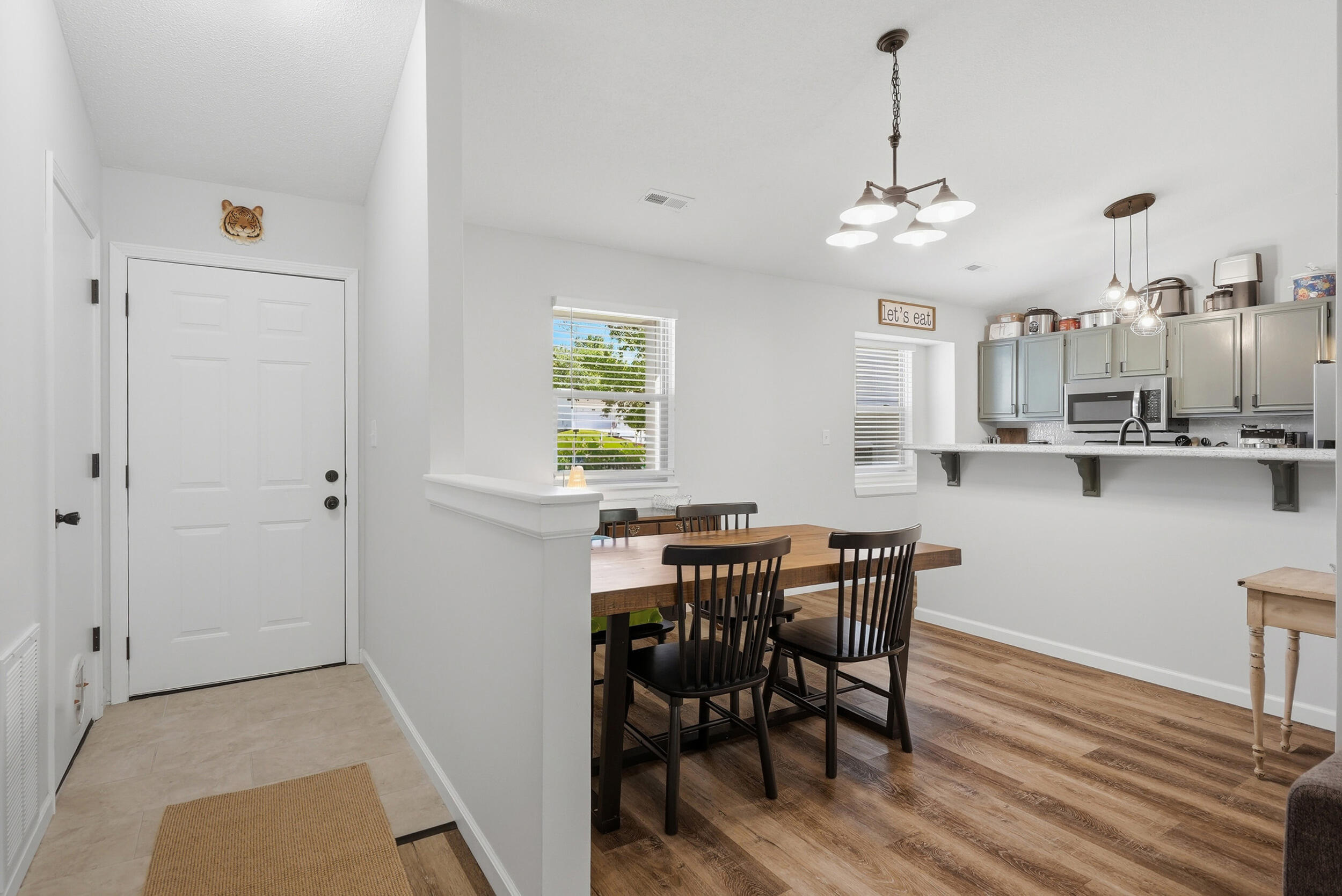 5504 FERN FLOWER CT