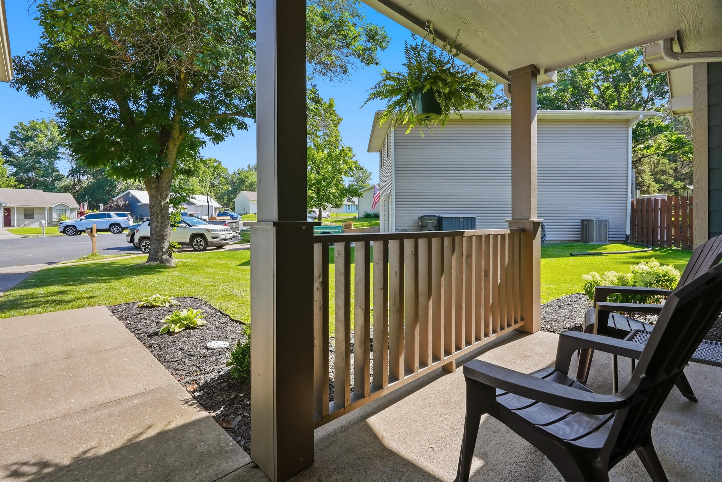 5504 FERN FLOWER CT