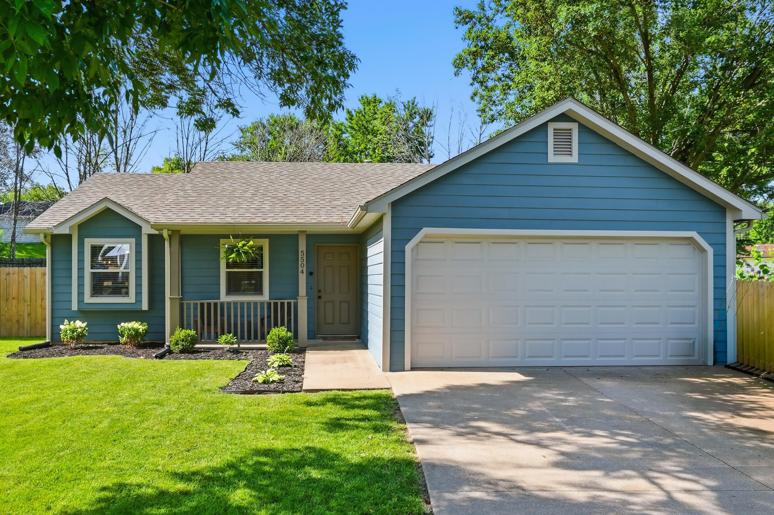 5504 FERN FLOWER CT