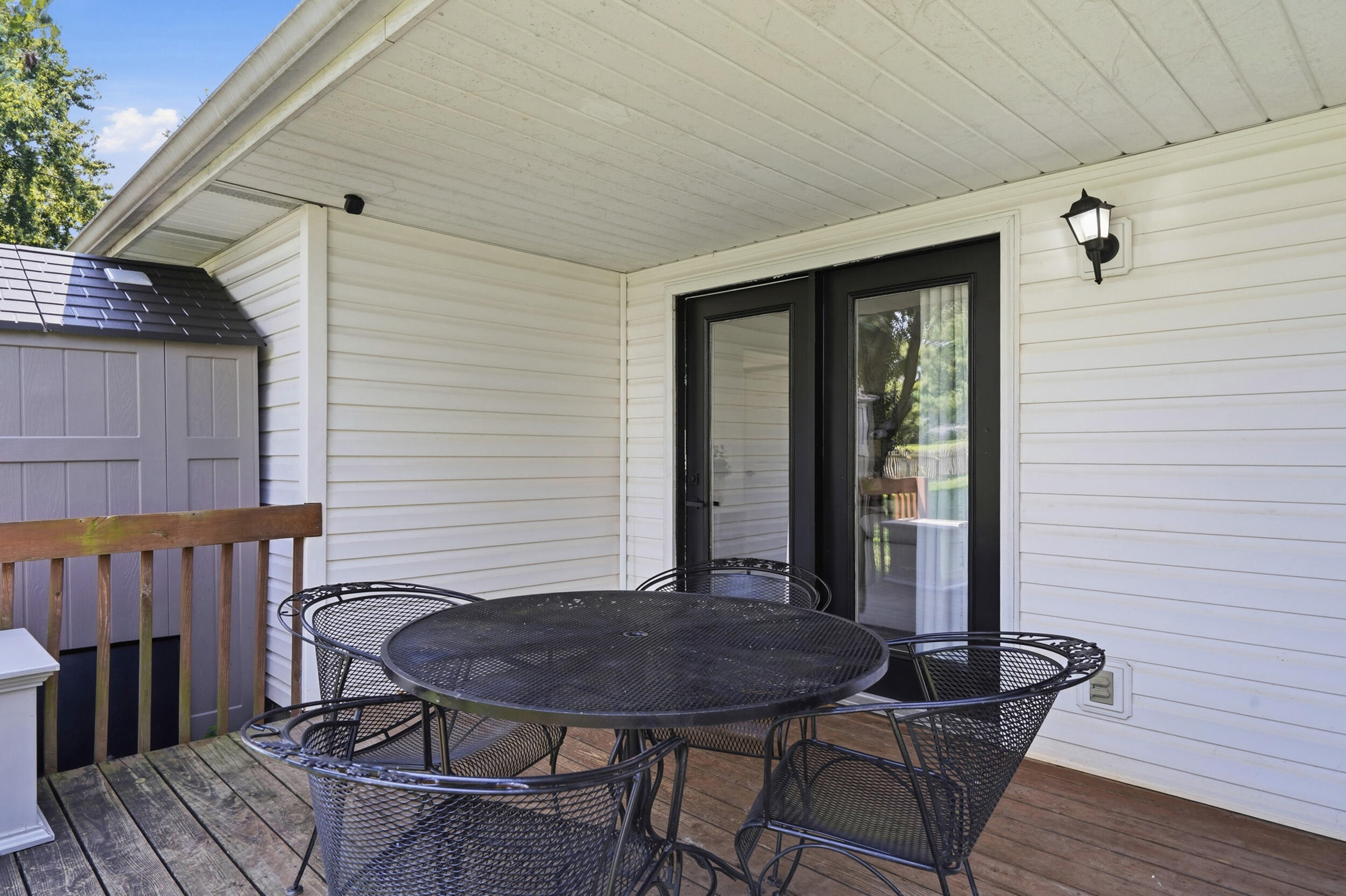 1515 THOROUGHBRED CIR