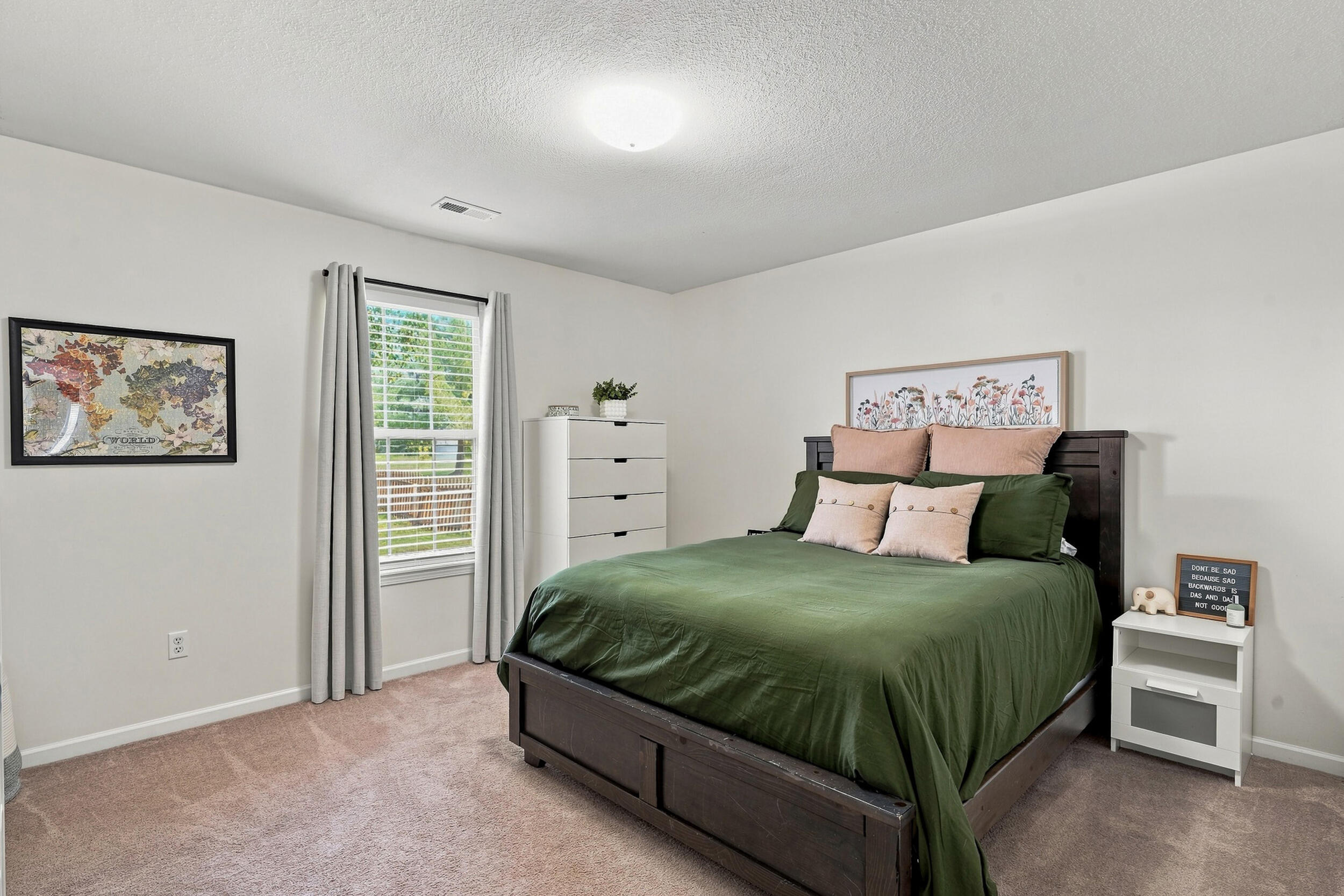 1515 THOROUGHBRED CIR