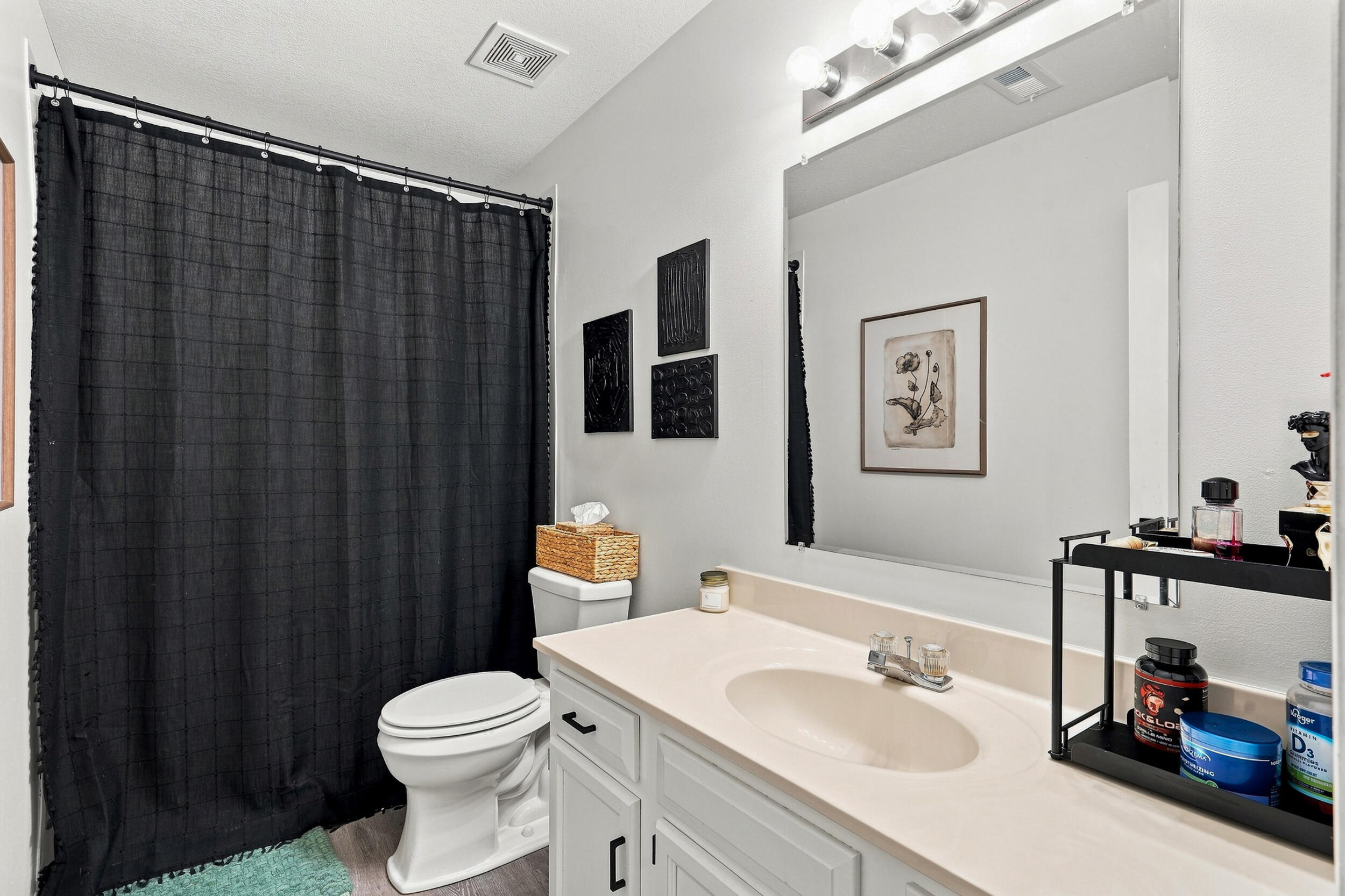 1515 THOROUGHBRED CIR