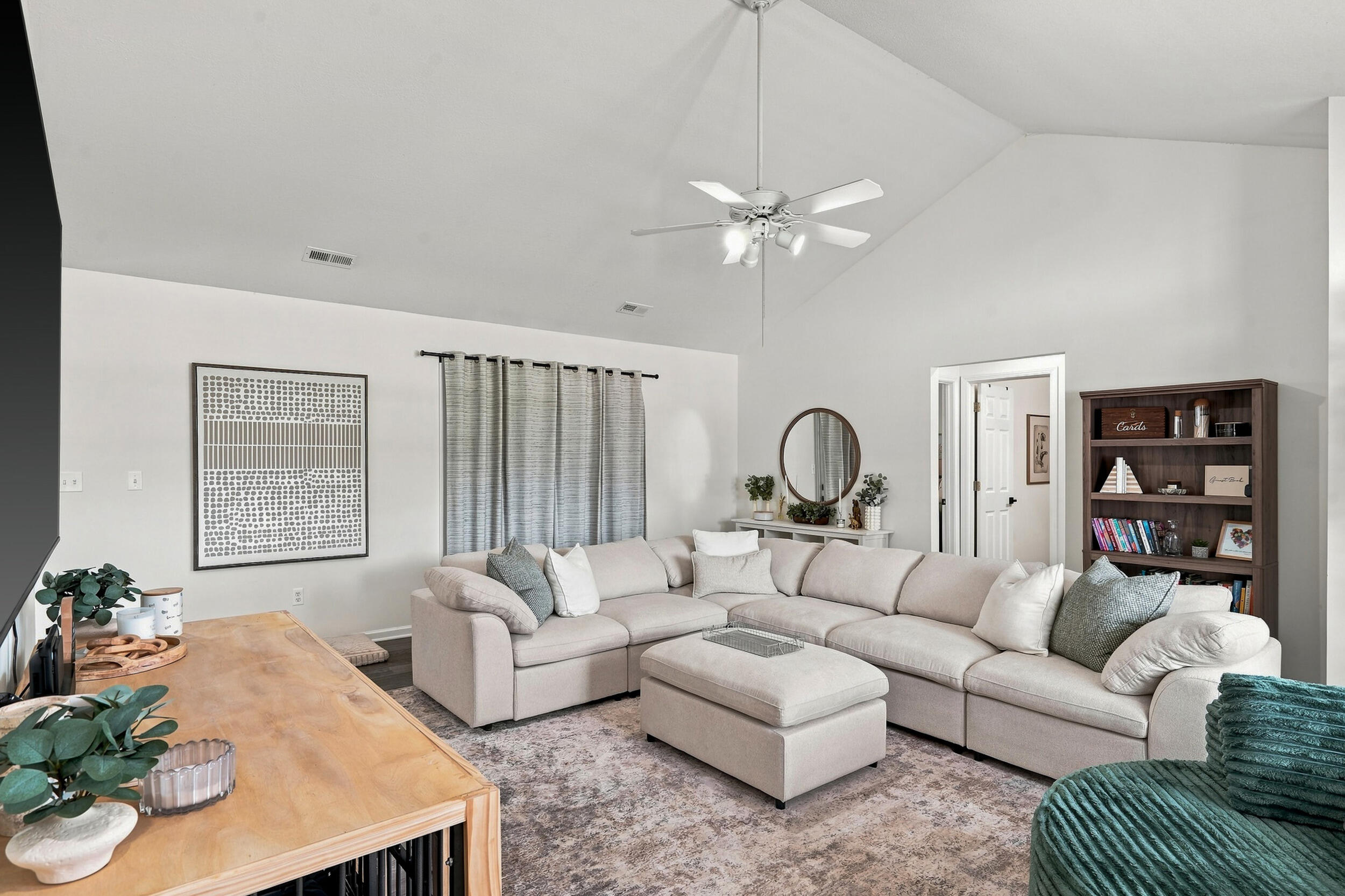 1515 THOROUGHBRED CIR