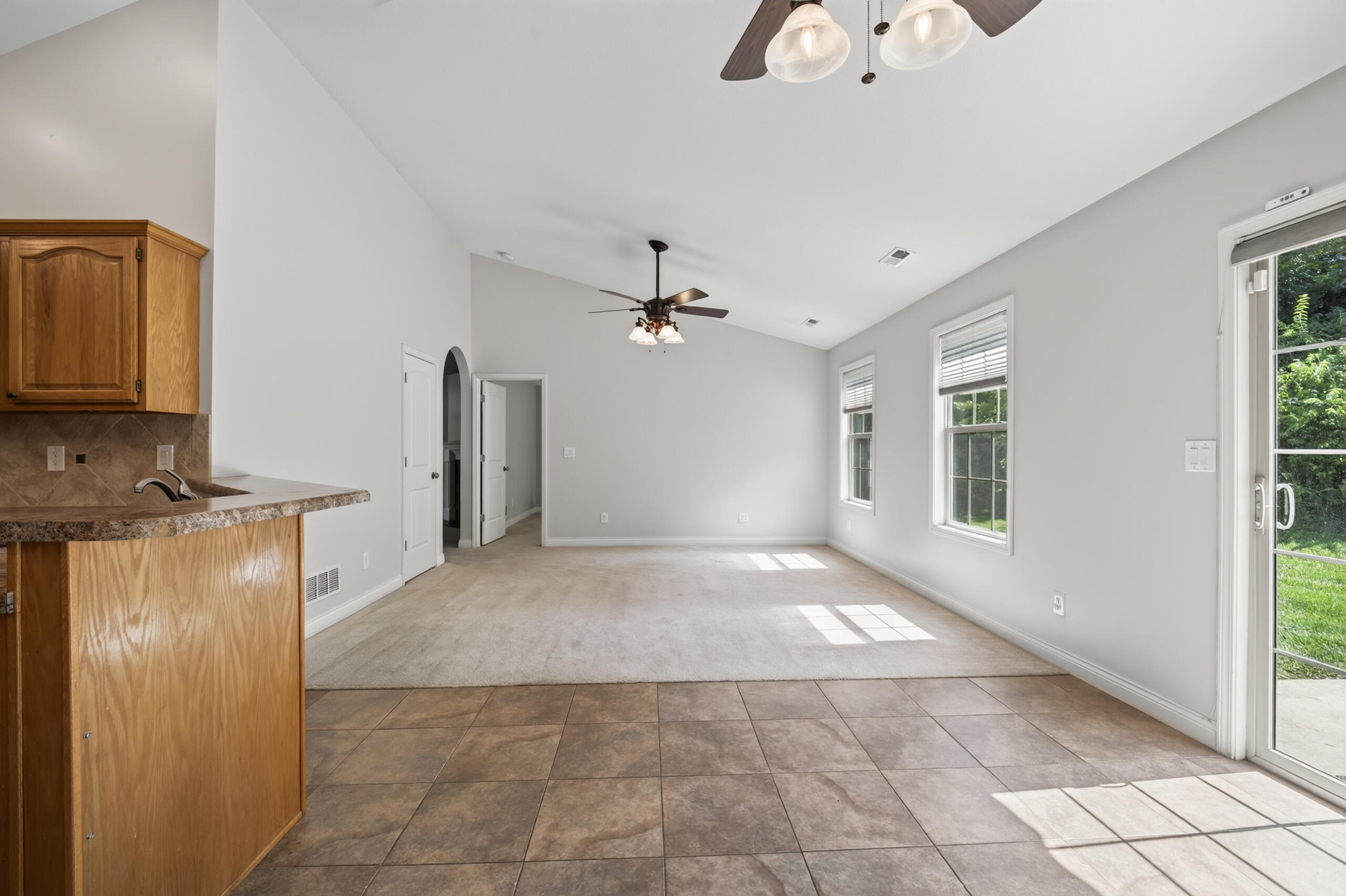 2918 WOODS CROSSING DR