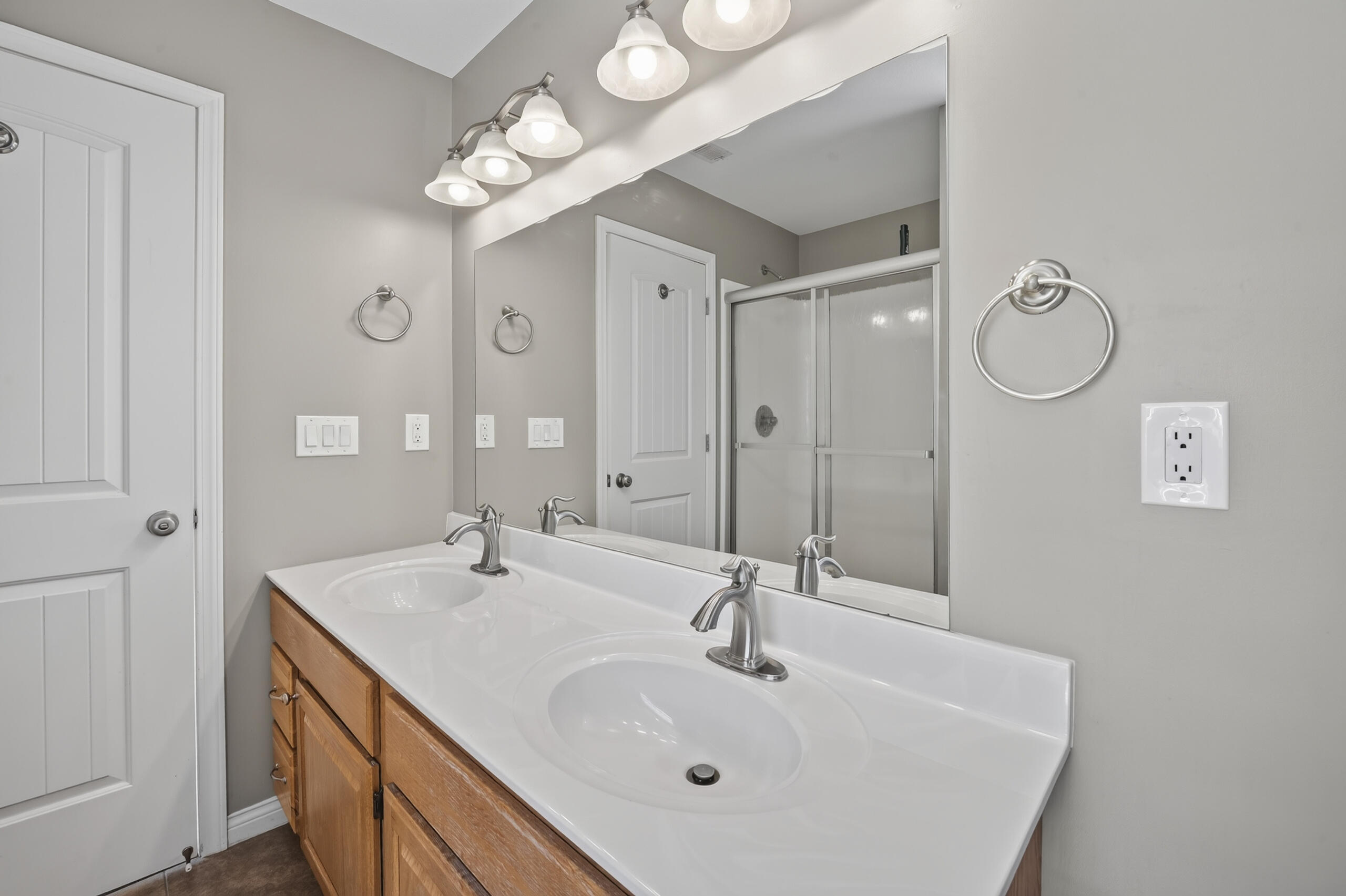 2918 WOODS CROSSING DR