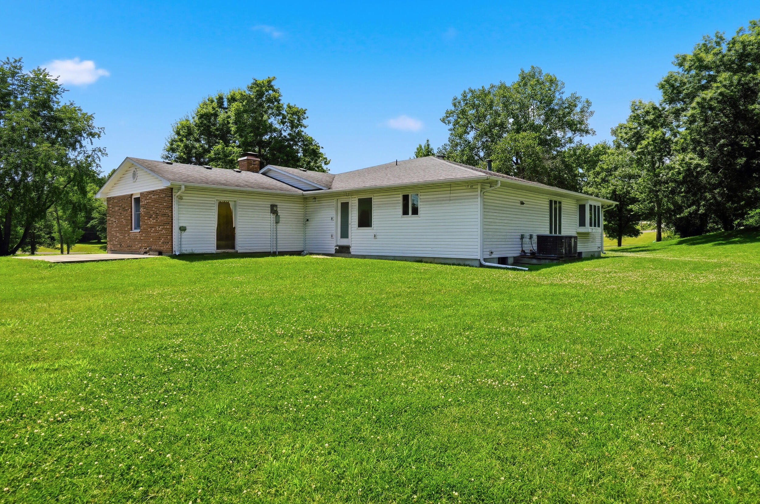 2900 N LOCUST GROVE CHURCH RD