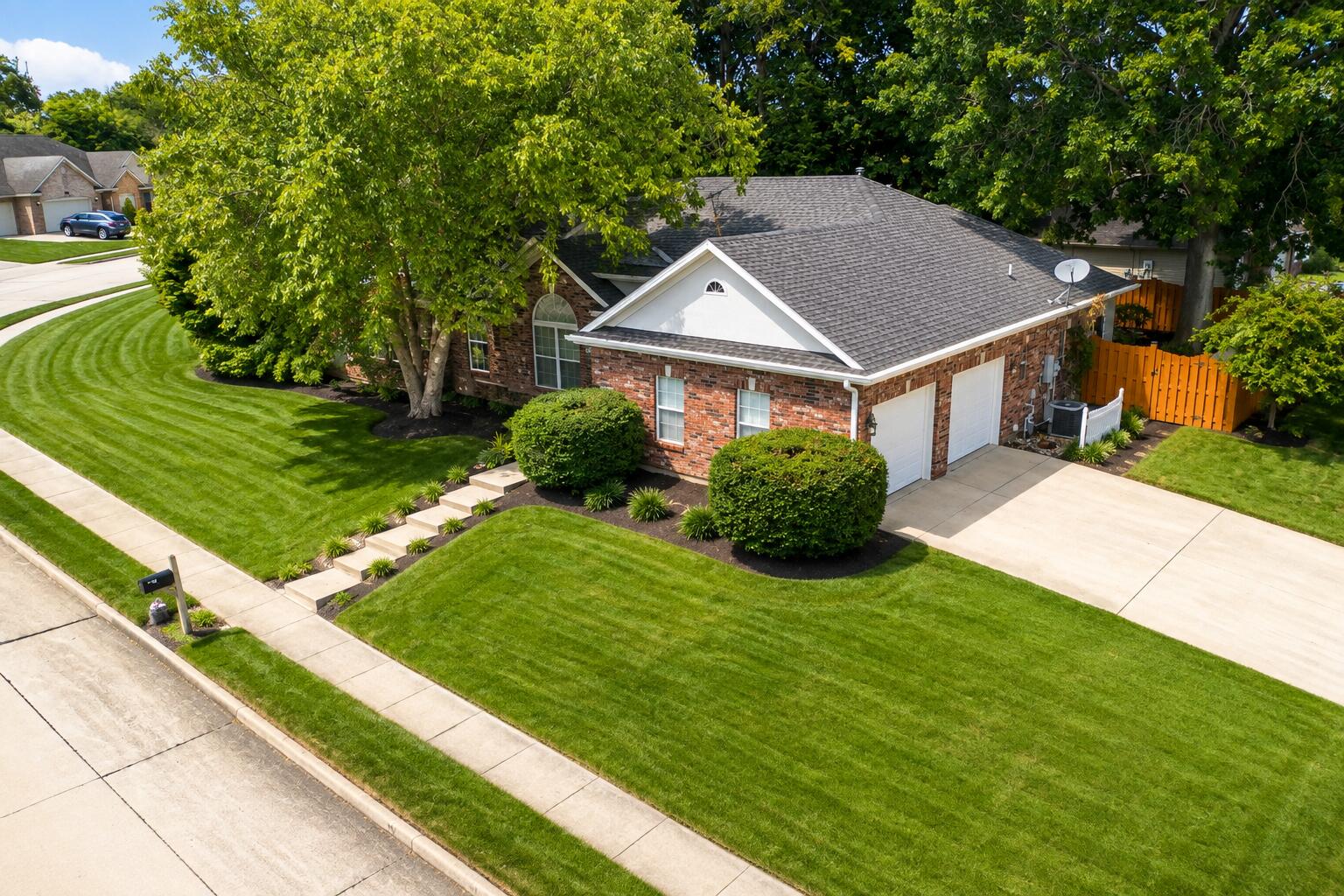 4111 WESTON DR