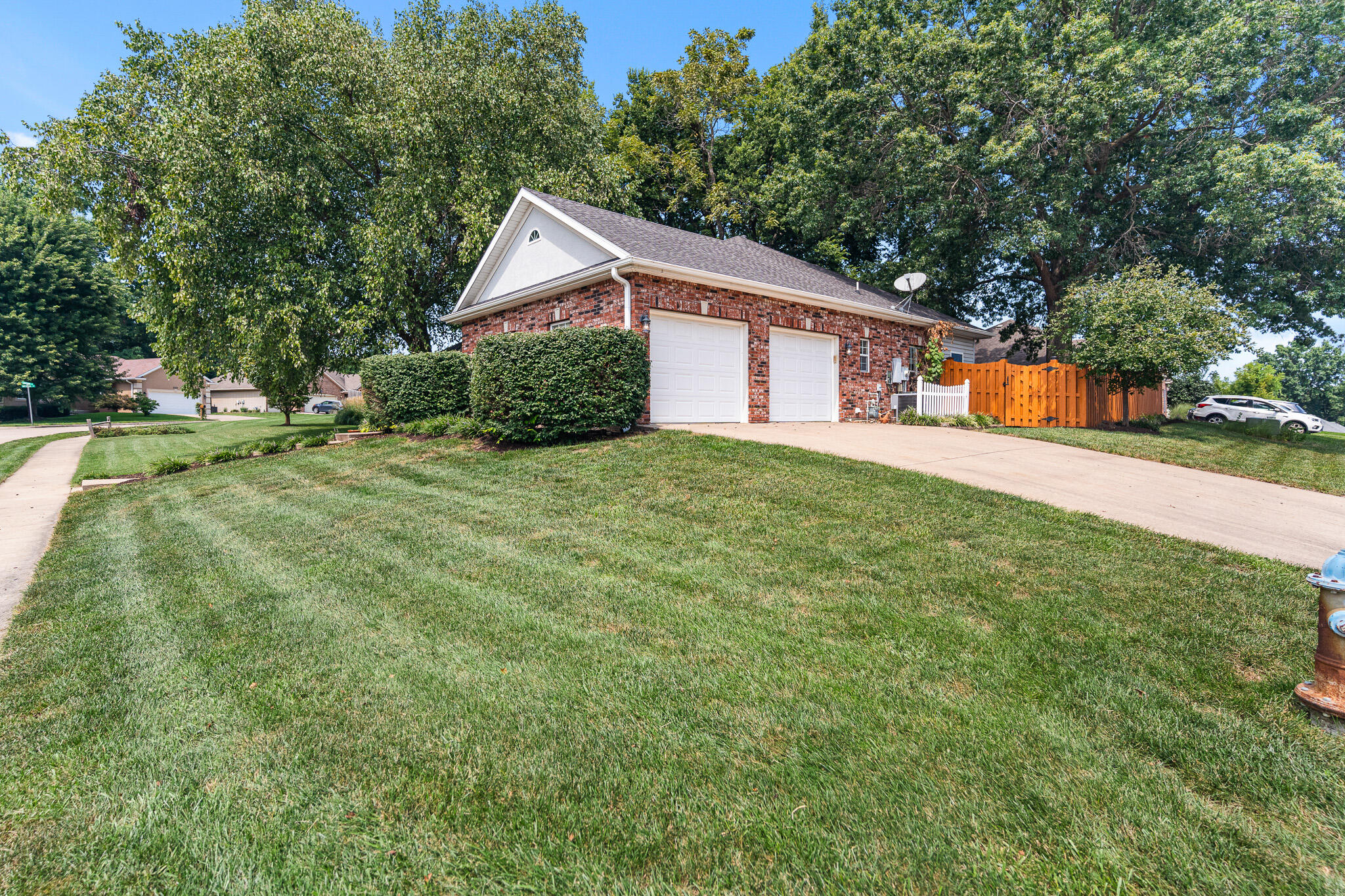 4111 WESTON DR