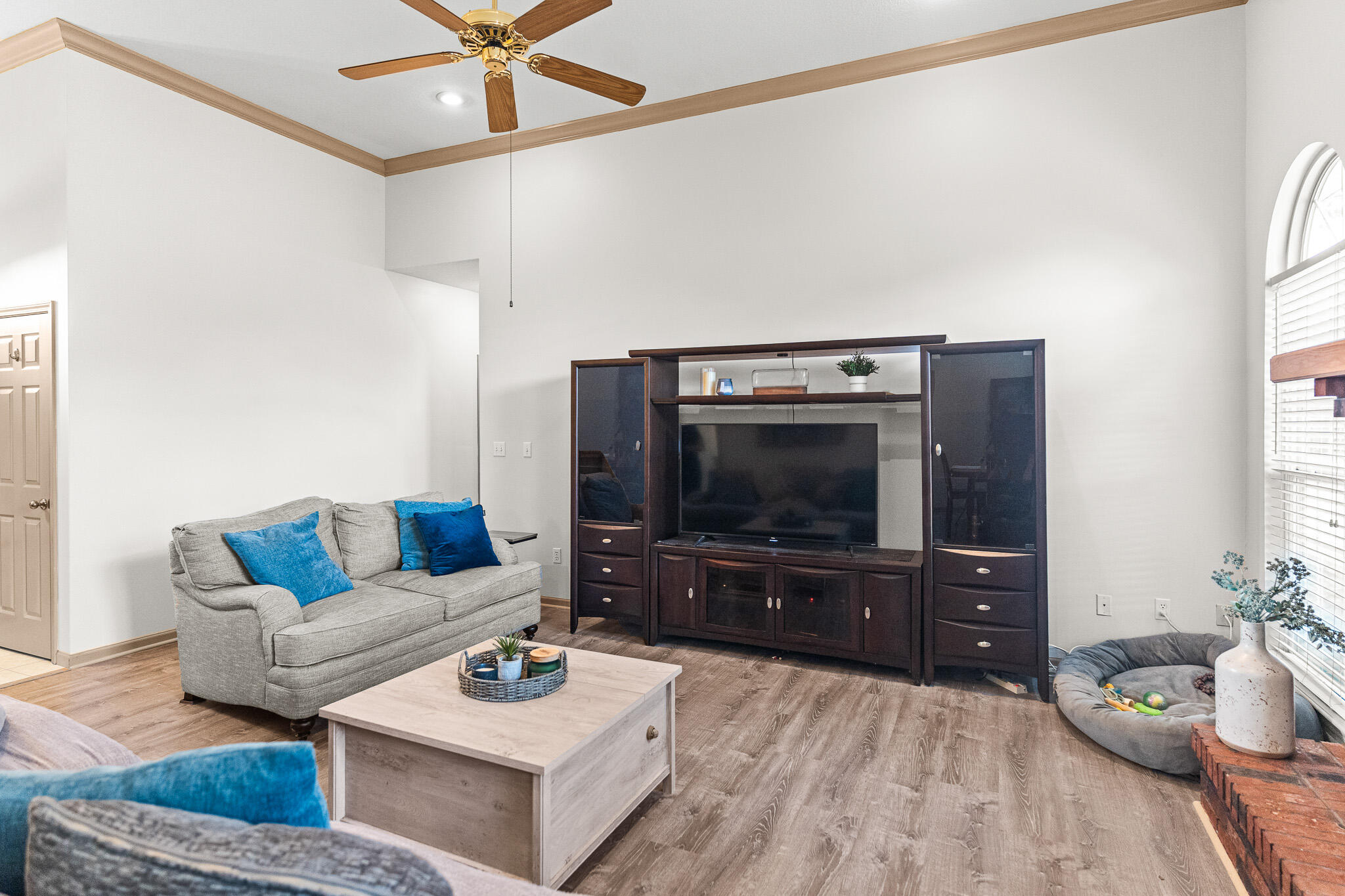4111 WESTON DR