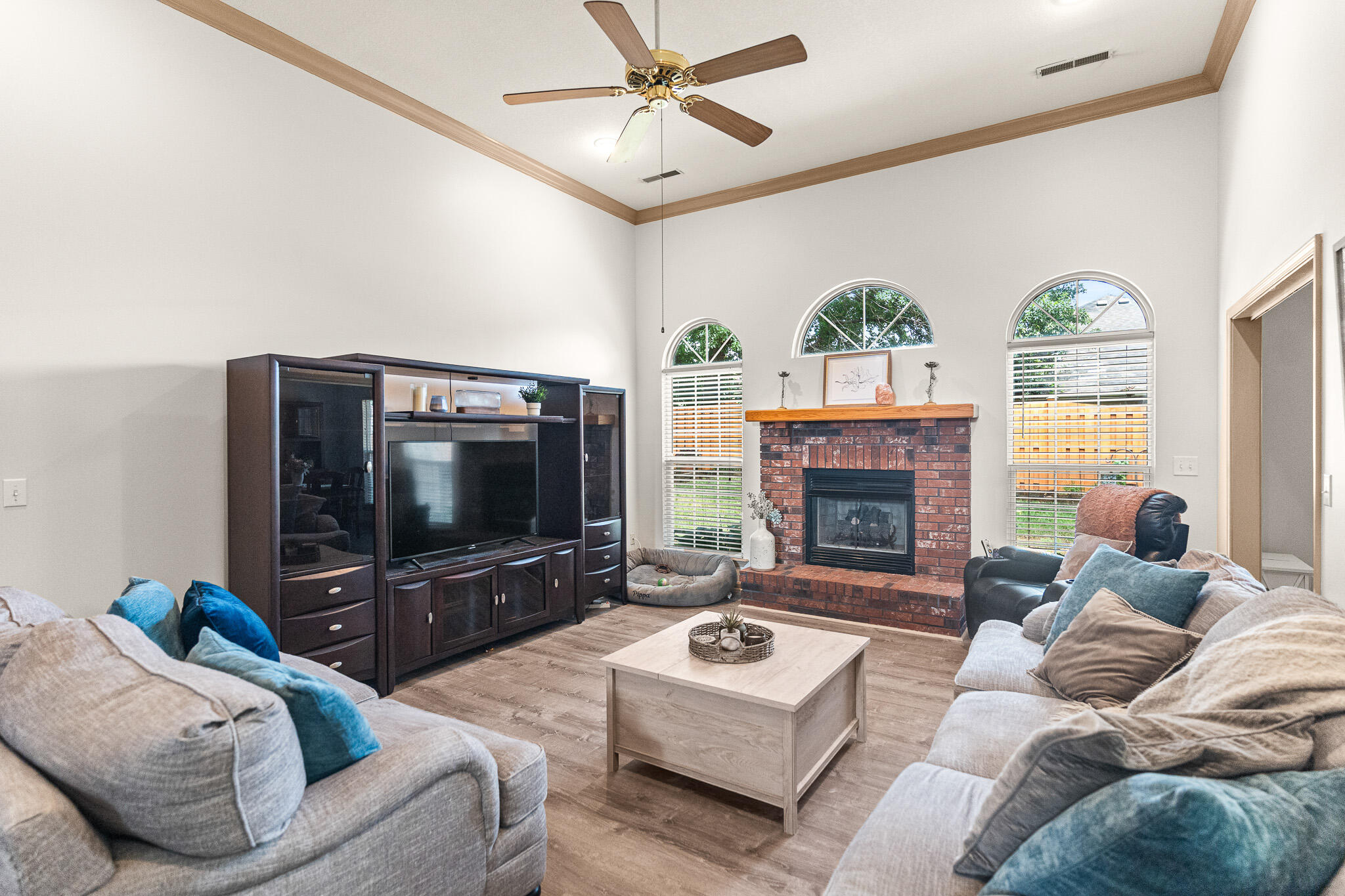 4111 WESTON DR
