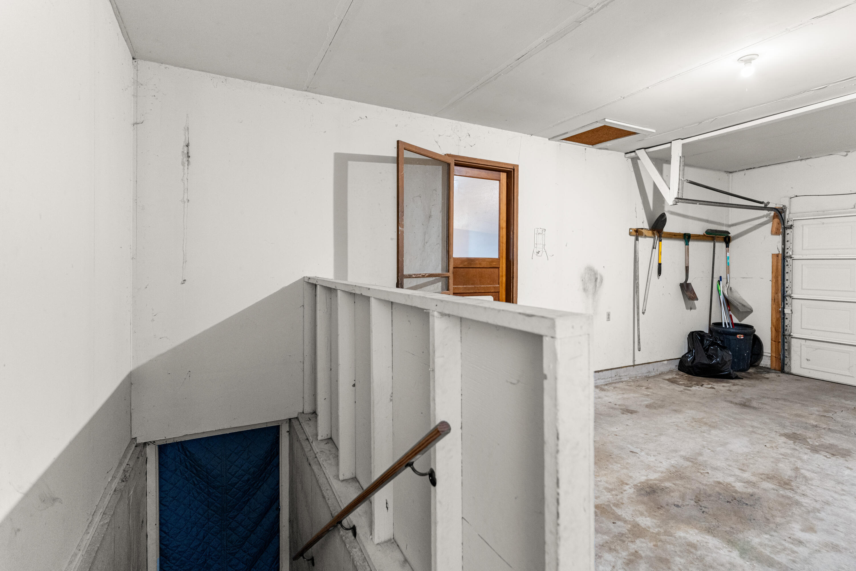 142 CAREY ST