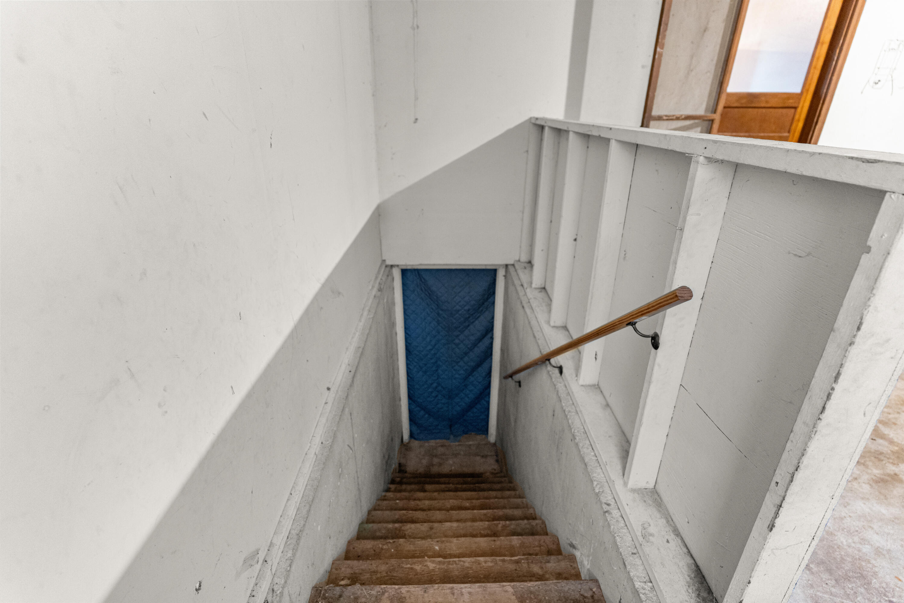 142 CAREY ST
