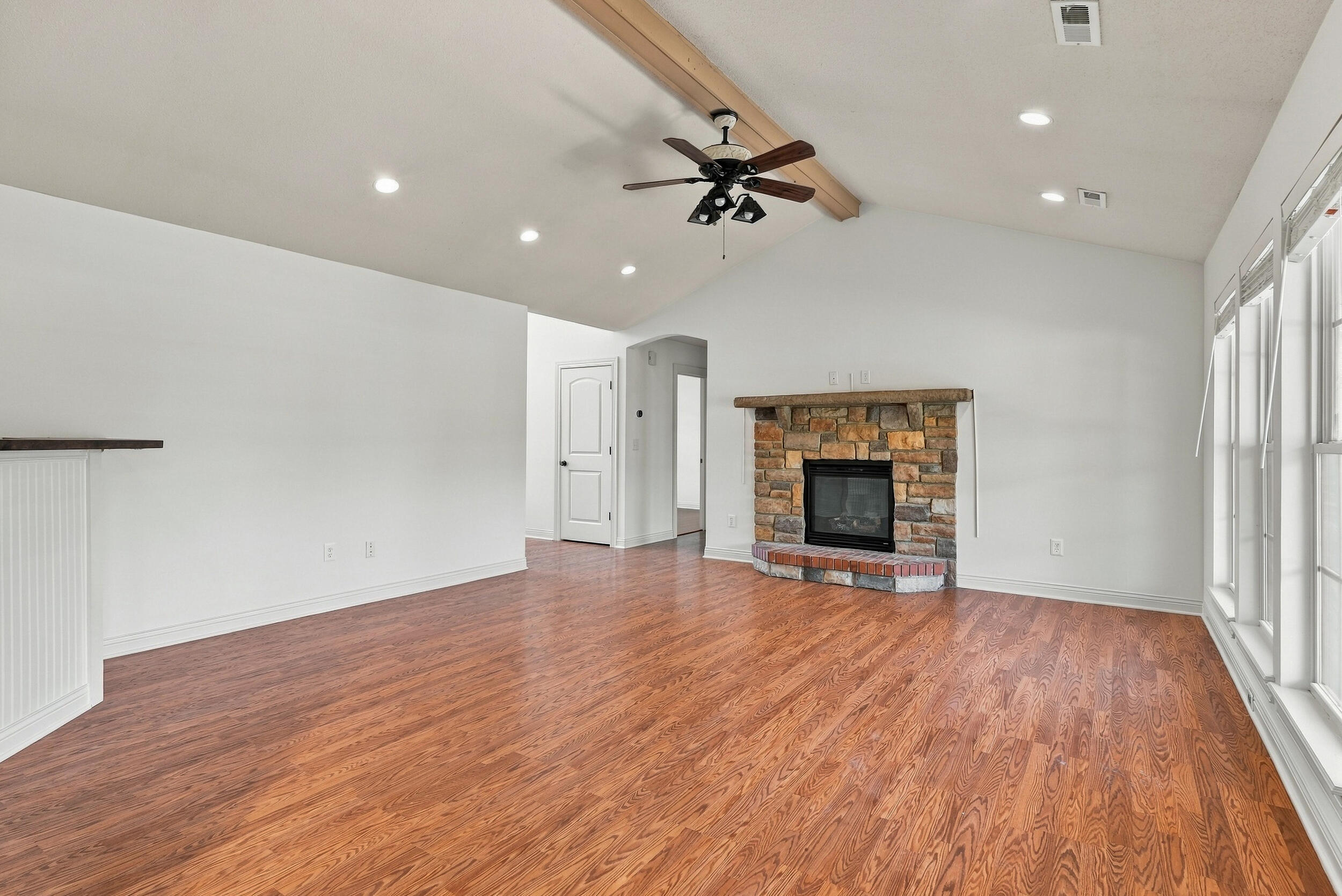 5001 STONE MOUNTAIN PKWY