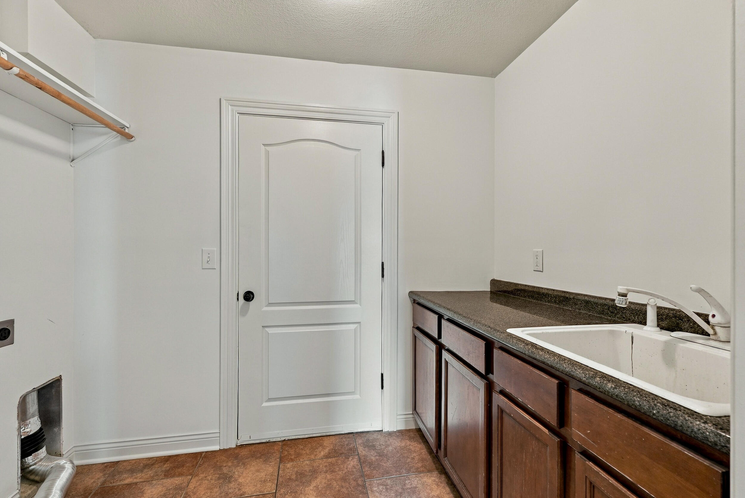 5001 STONE MOUNTAIN PKWY