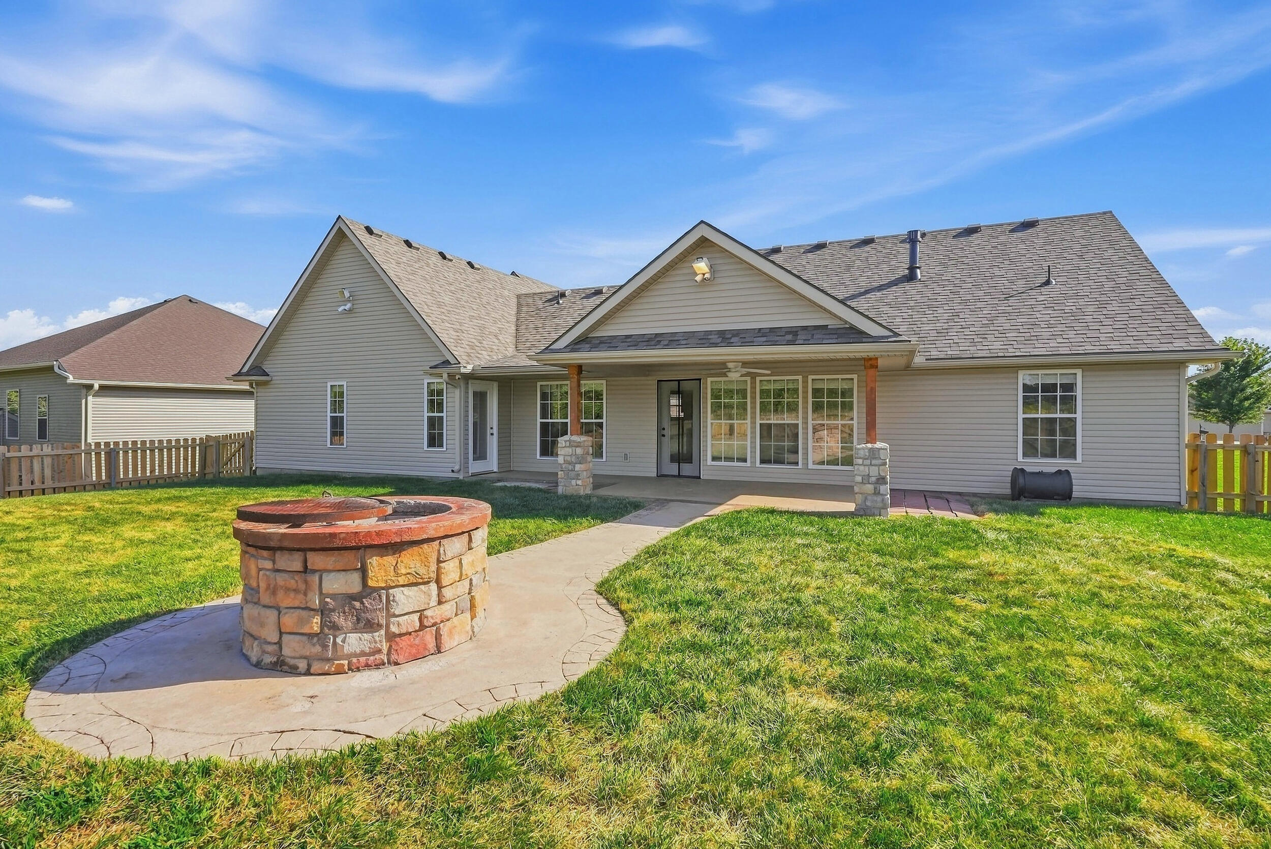 5001 STONE MOUNTAIN PKWY