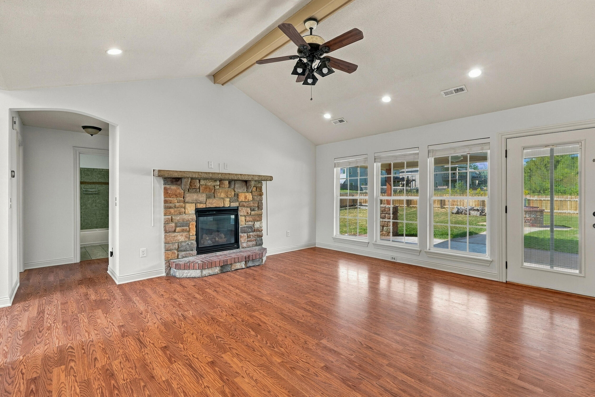 5001 STONE MOUNTAIN PKWY