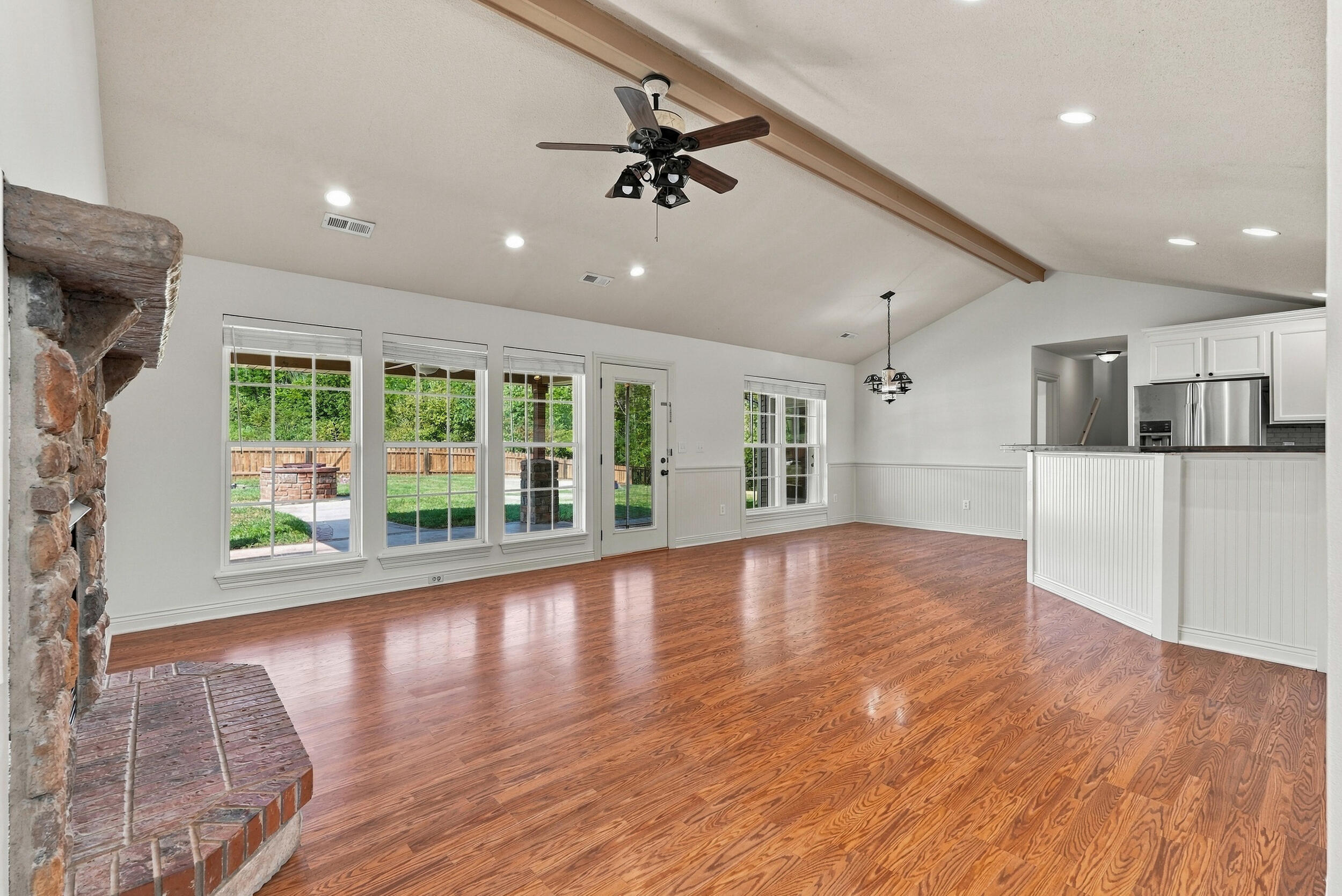 5001 STONE MOUNTAIN PKWY