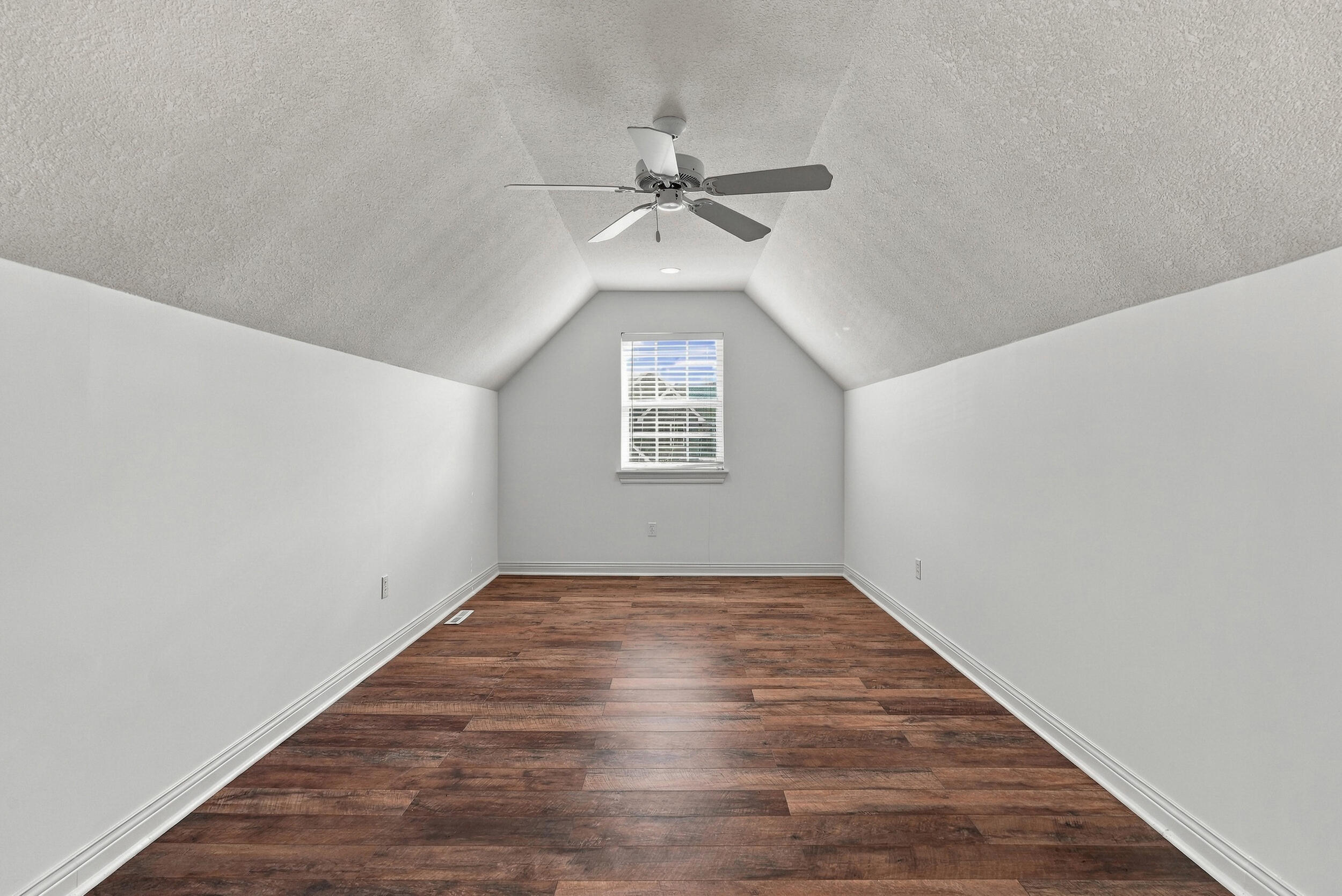 5001 STONE MOUNTAIN PKWY