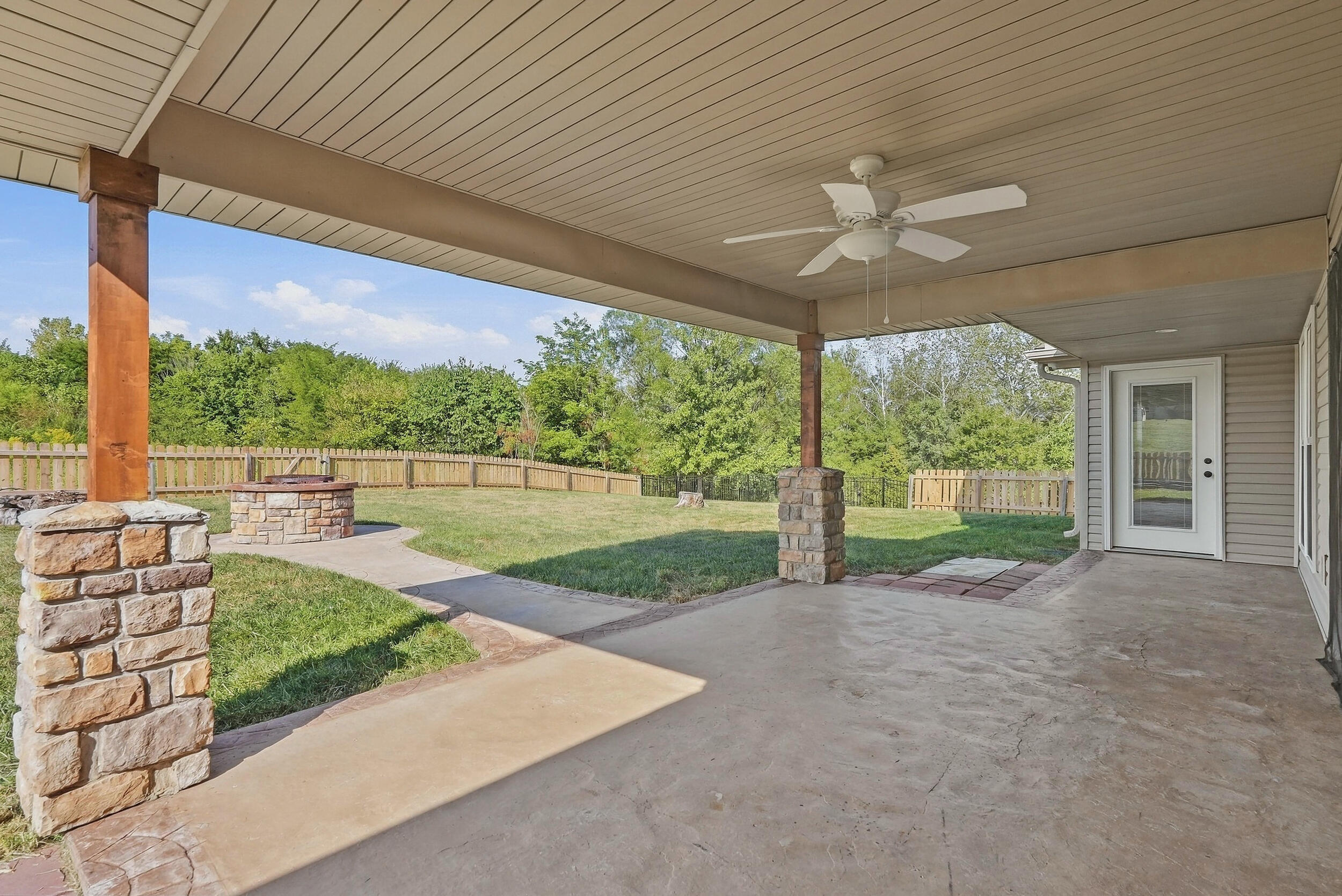 5001 STONE MOUNTAIN PKWY