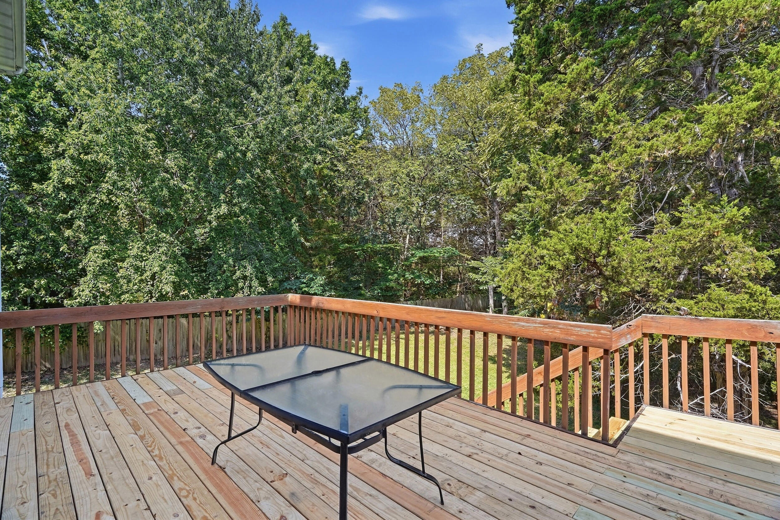 1213 DUNBAR DR