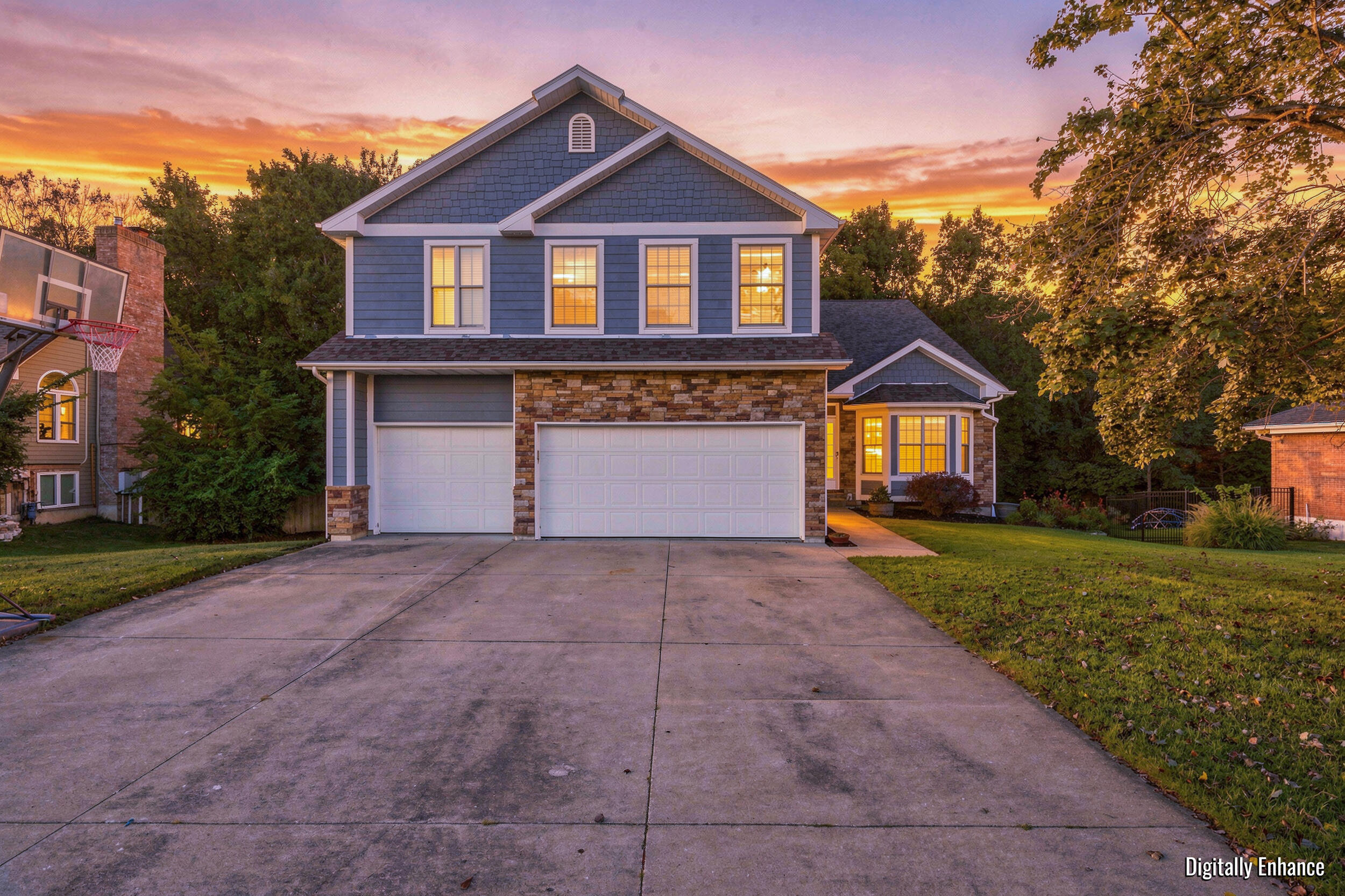 1213 DUNBAR DR