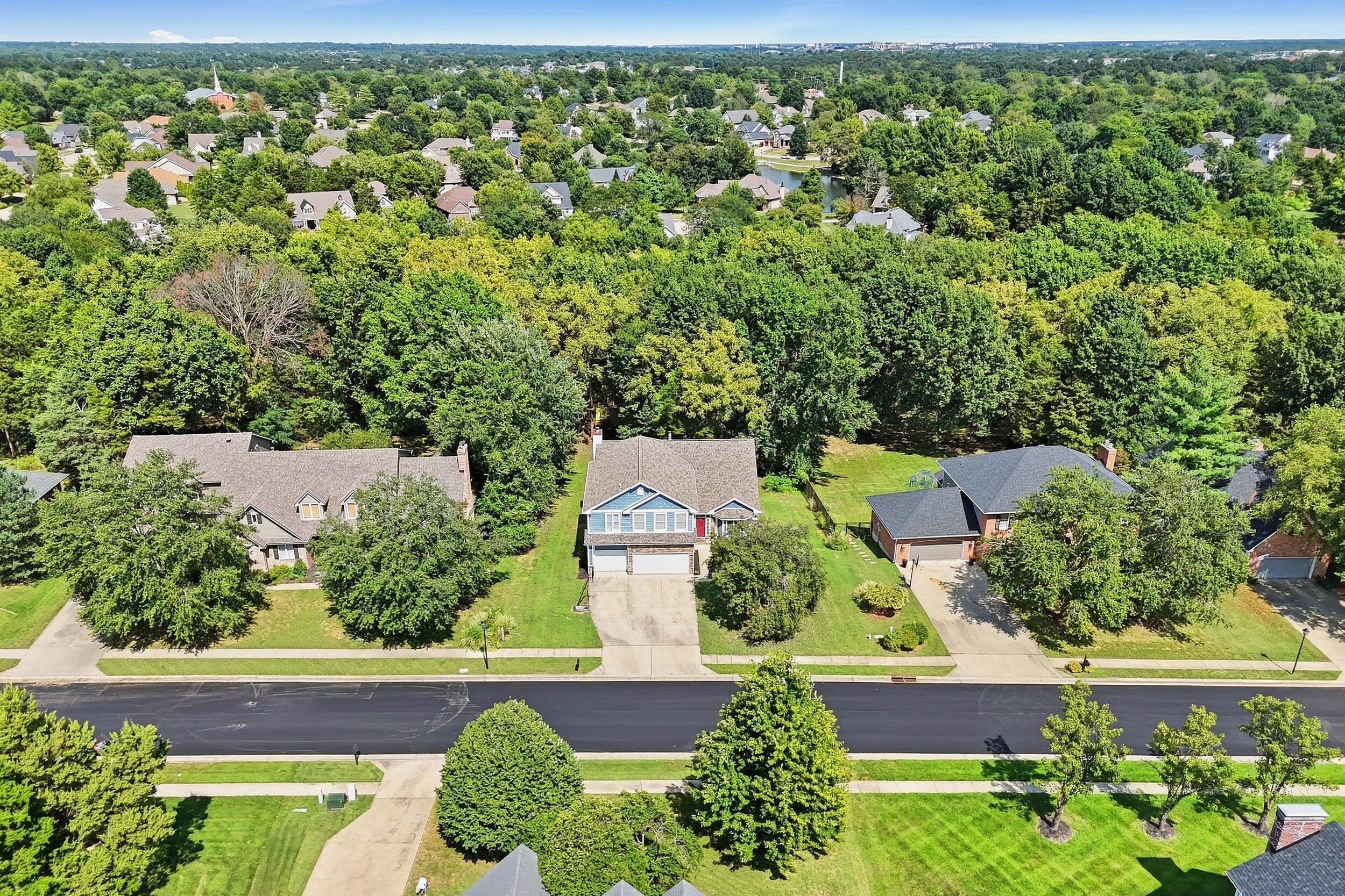 1213 DUNBAR DR