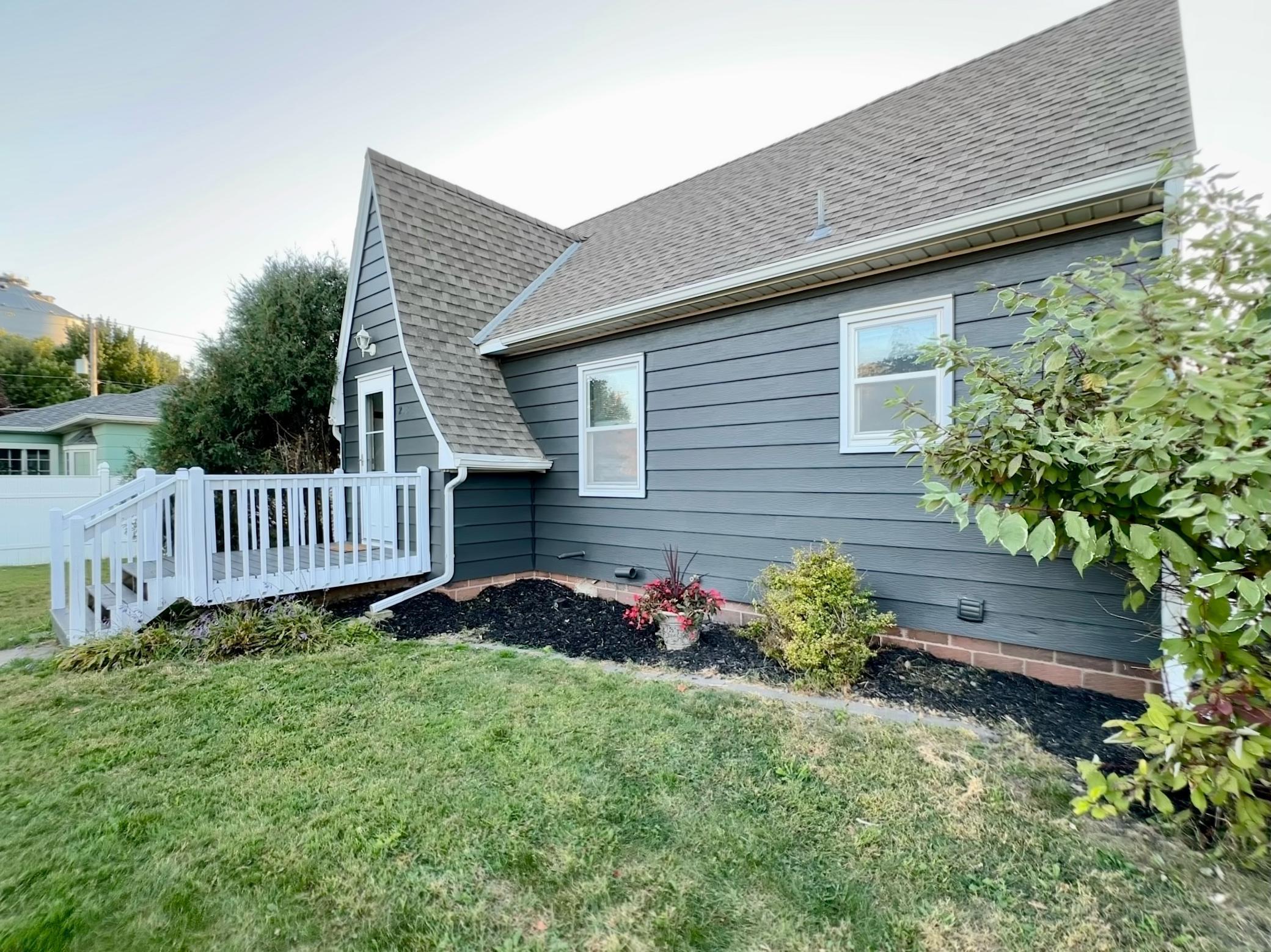 218 NW 4th Street