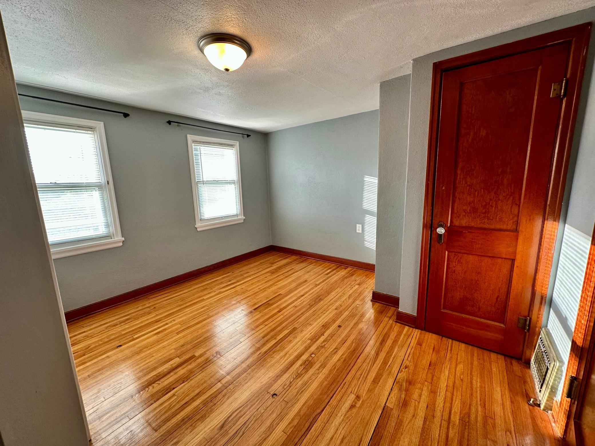 218 NW 4th Street