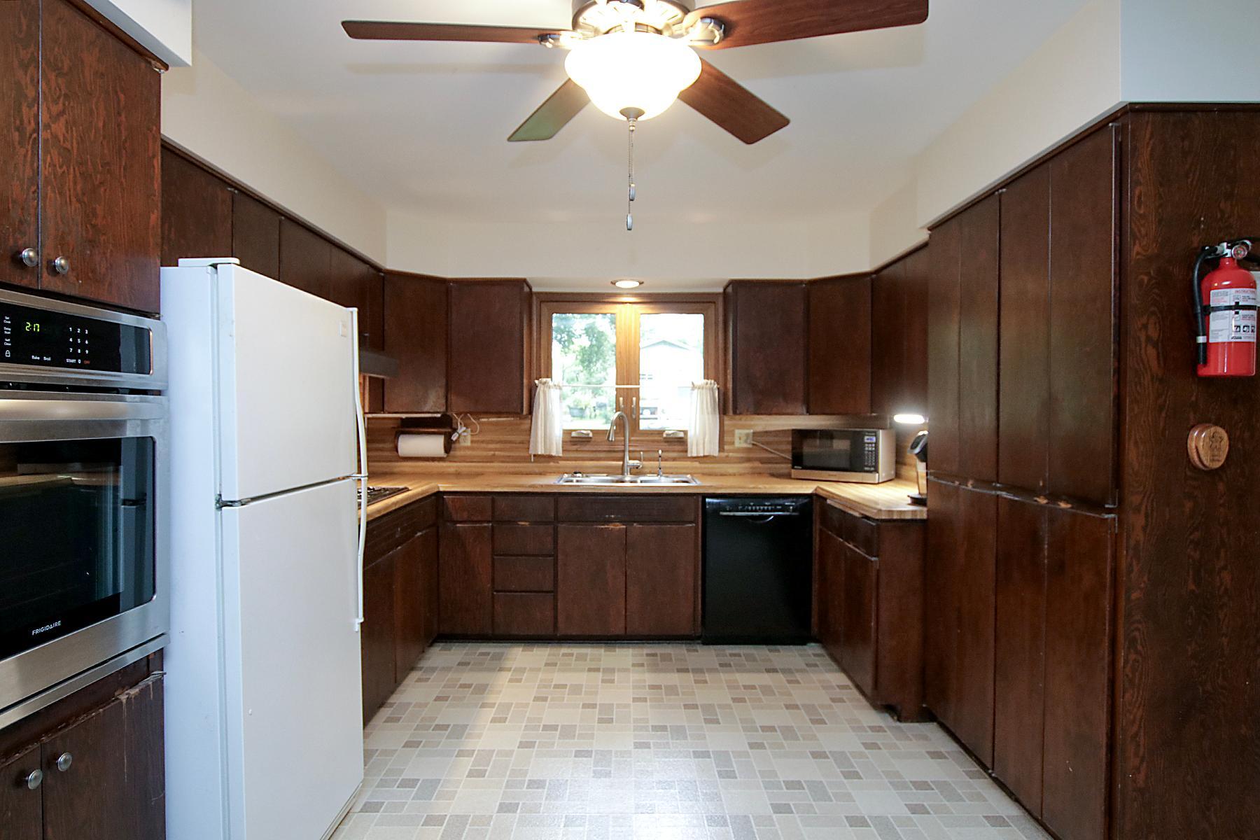 71 4th Avenue NW